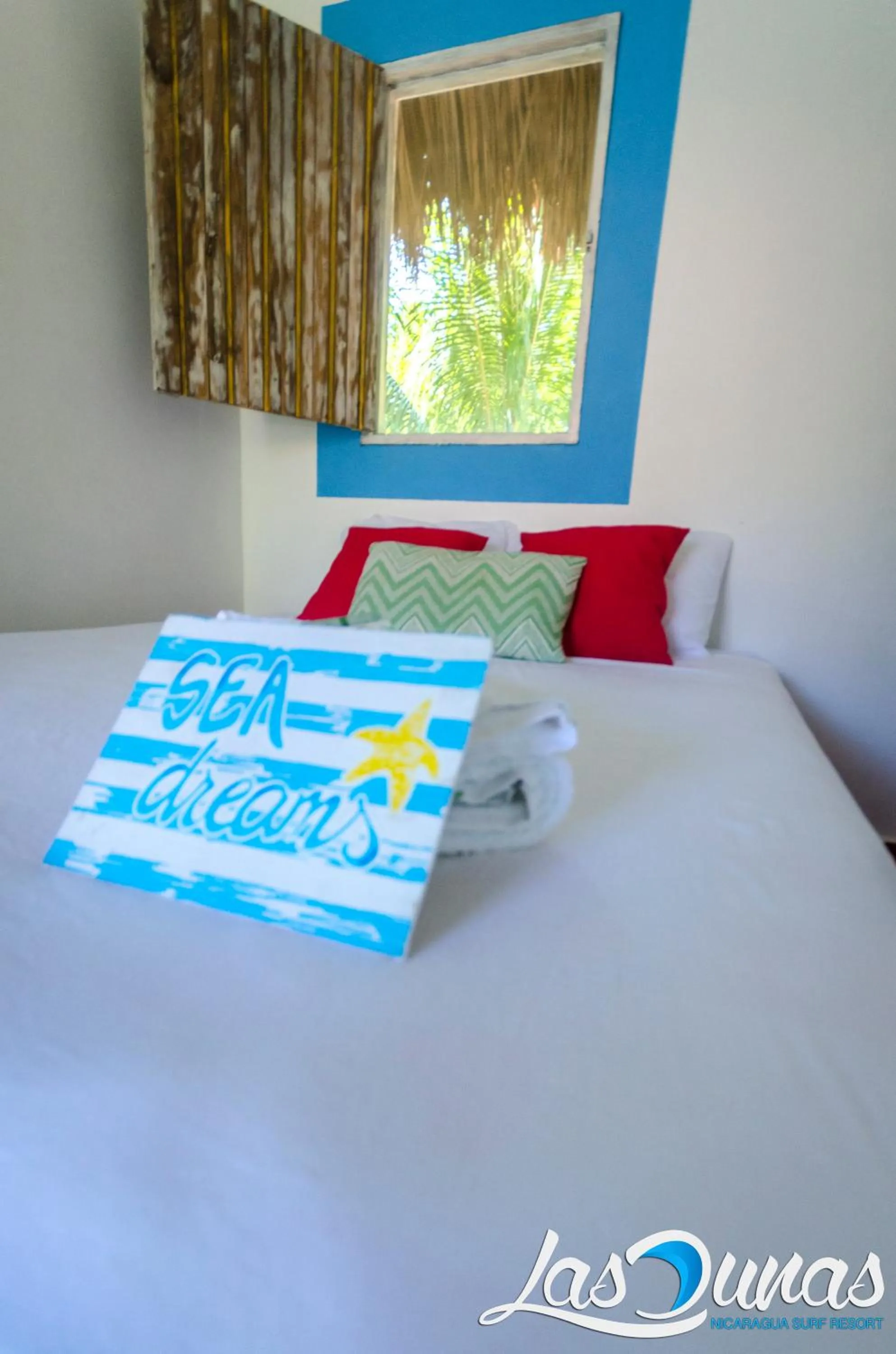Bed in Las Dunas Surf Resort