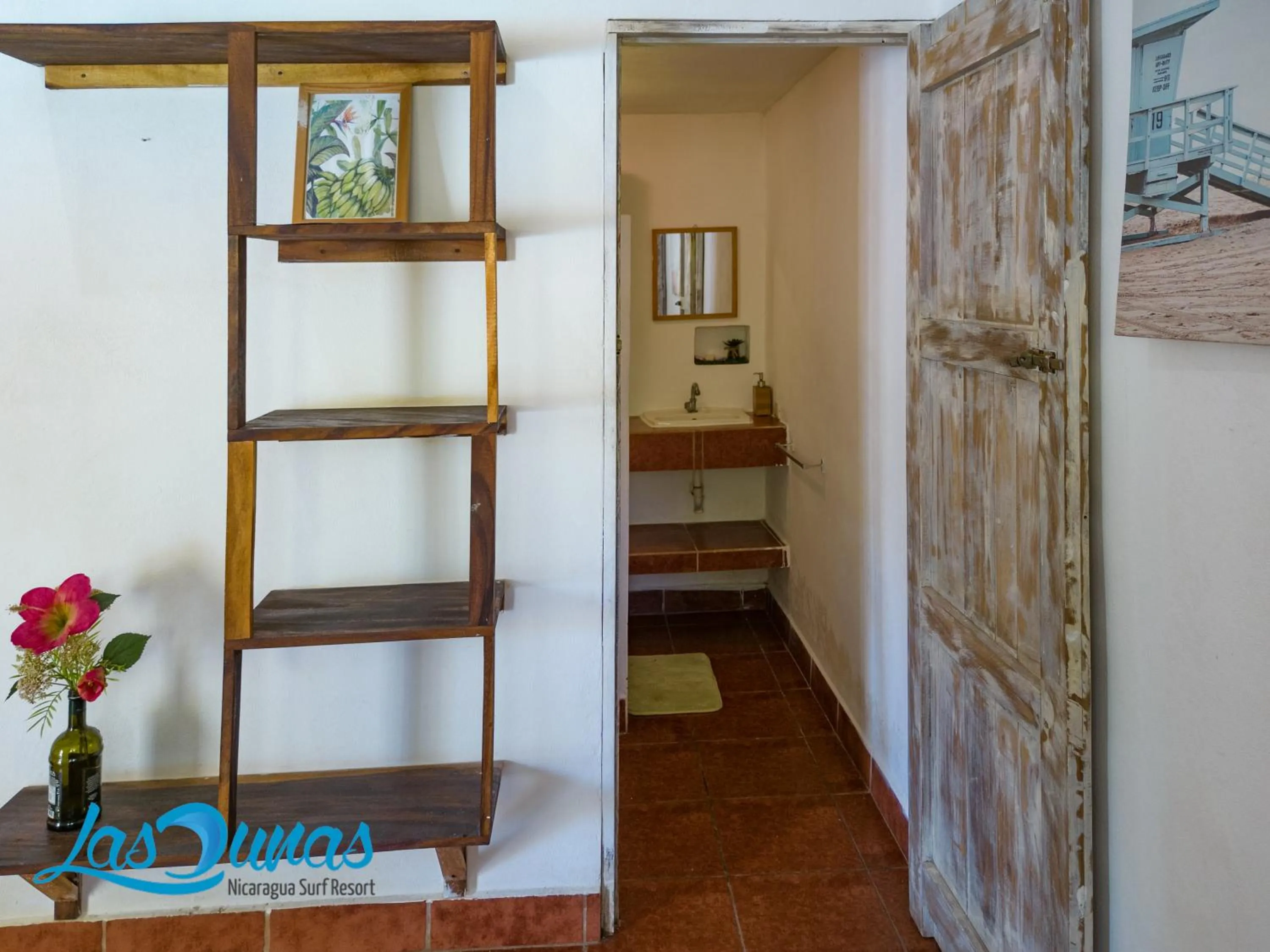 Bathroom, Bed in Las Dunas Surf Resort