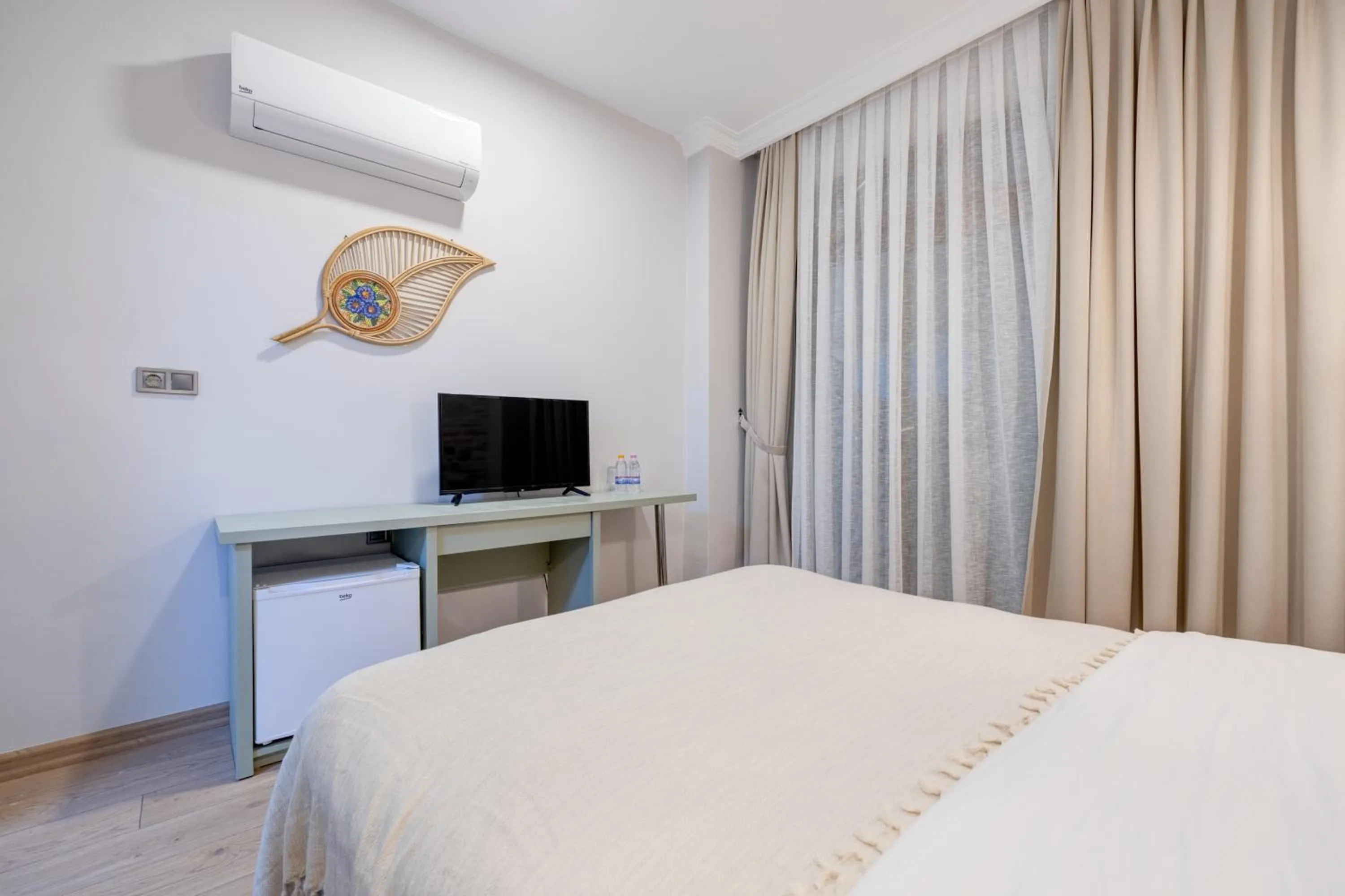 Bed in Hanedan Otel Foca Izmir