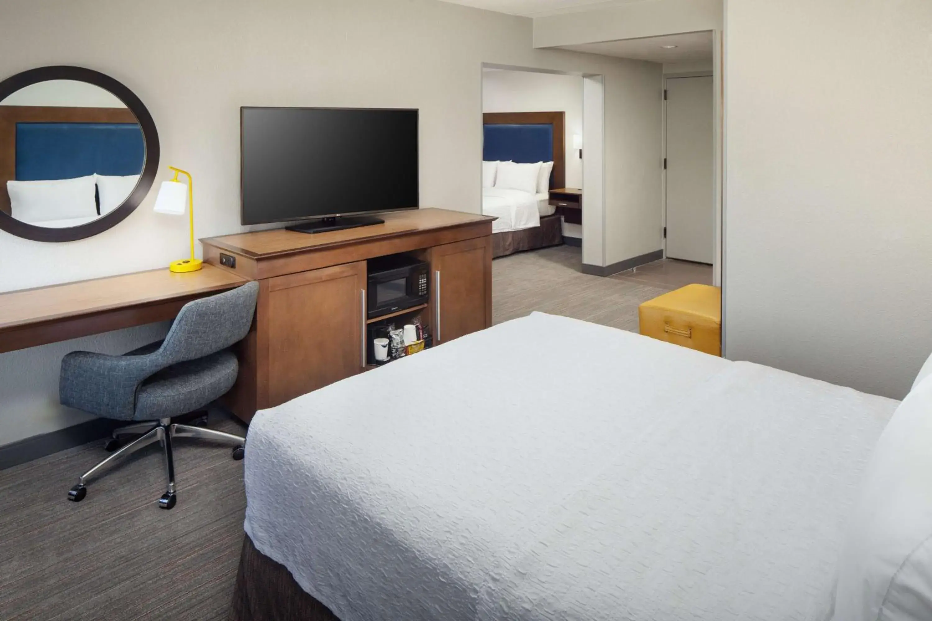 Bedroom, Bed in Hampton Inn Atlanta-Northlake Bedroom, Bed in Hampton Inn Atlanta-Northlake