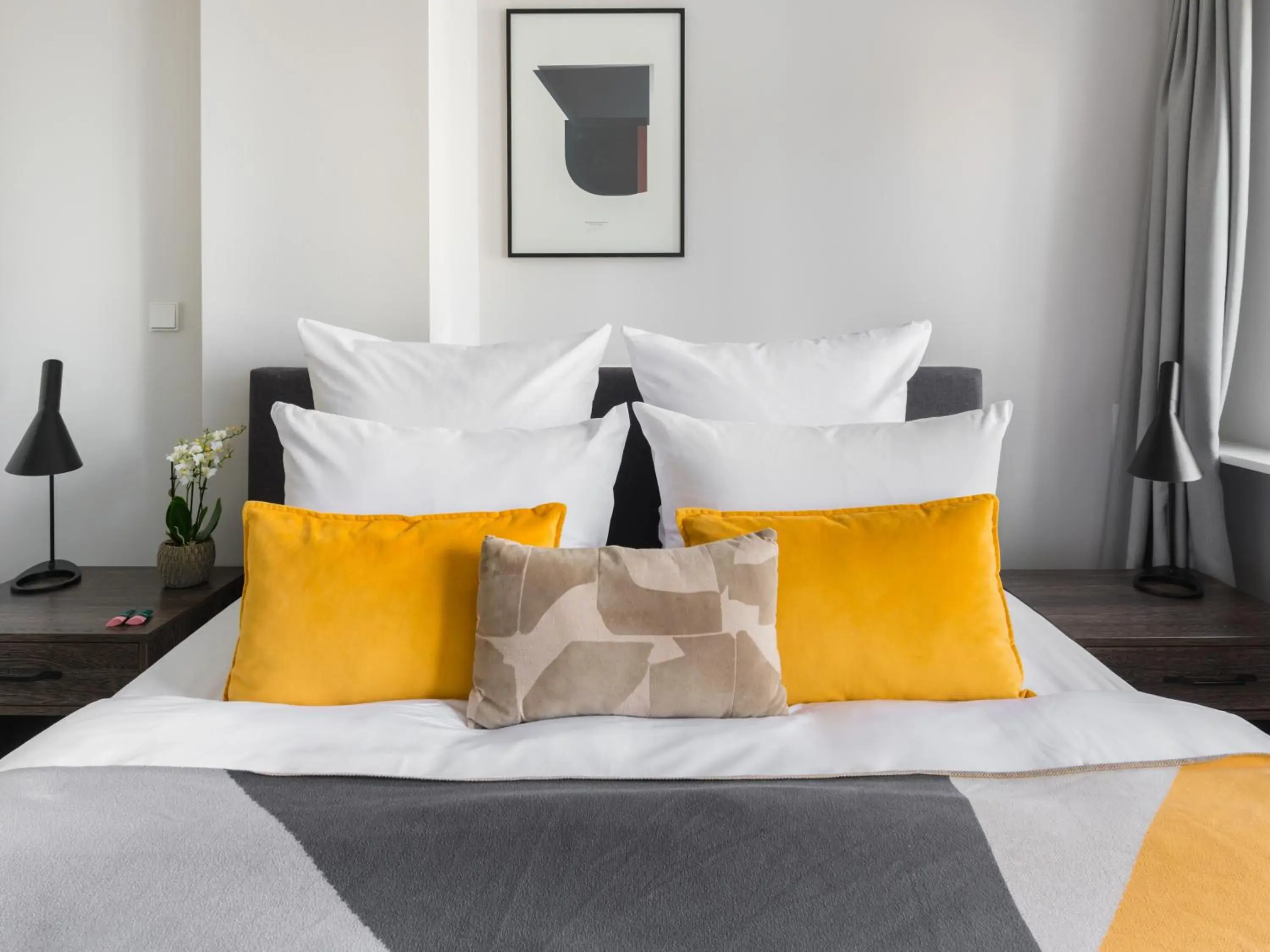 Large Studio with Kitchenette in Numa Frankfurt Blau Large Studio with Kitchenette in Numa Frankfurt Blau