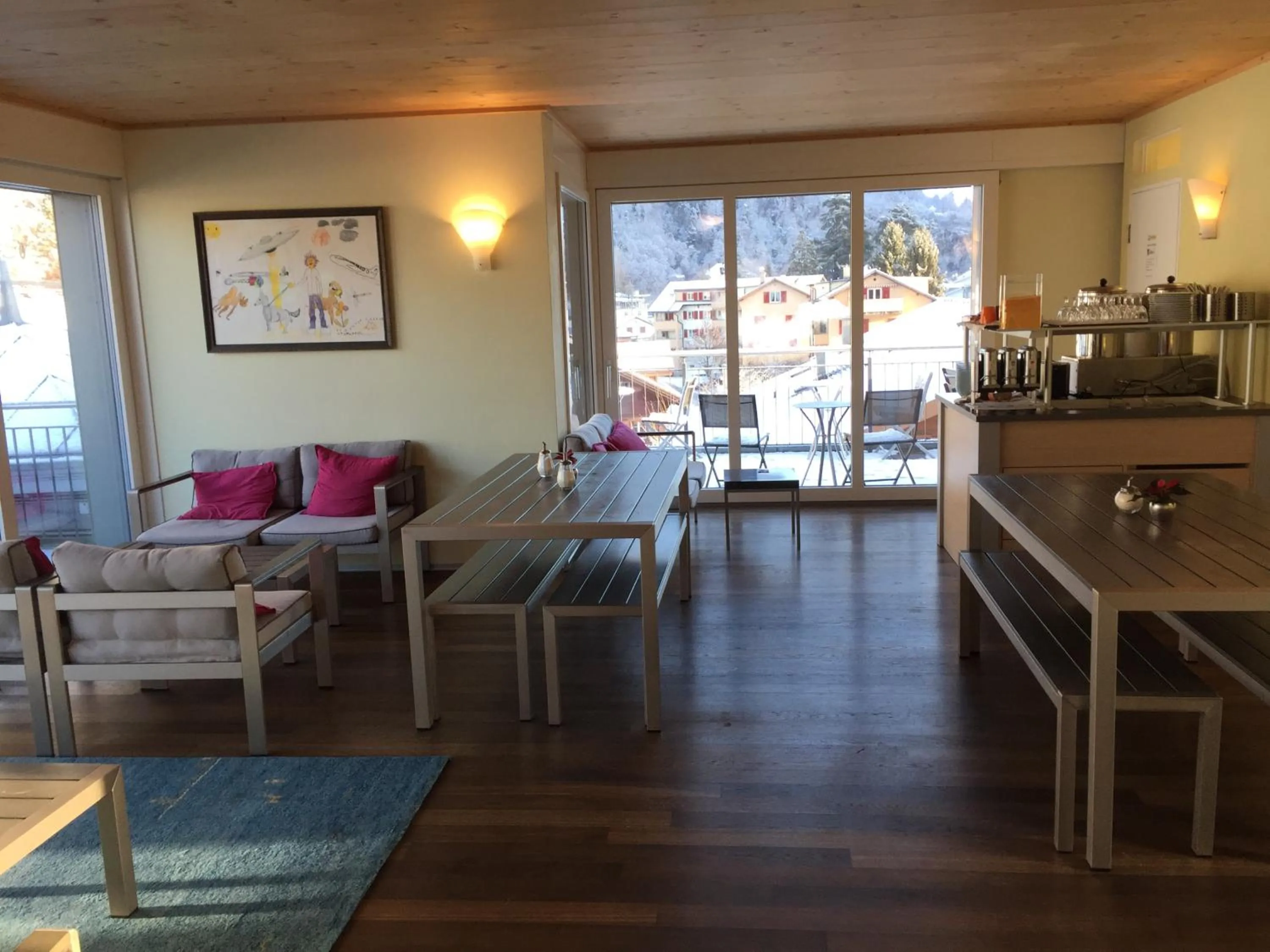 Communal lounge/ TV room in Alplodge