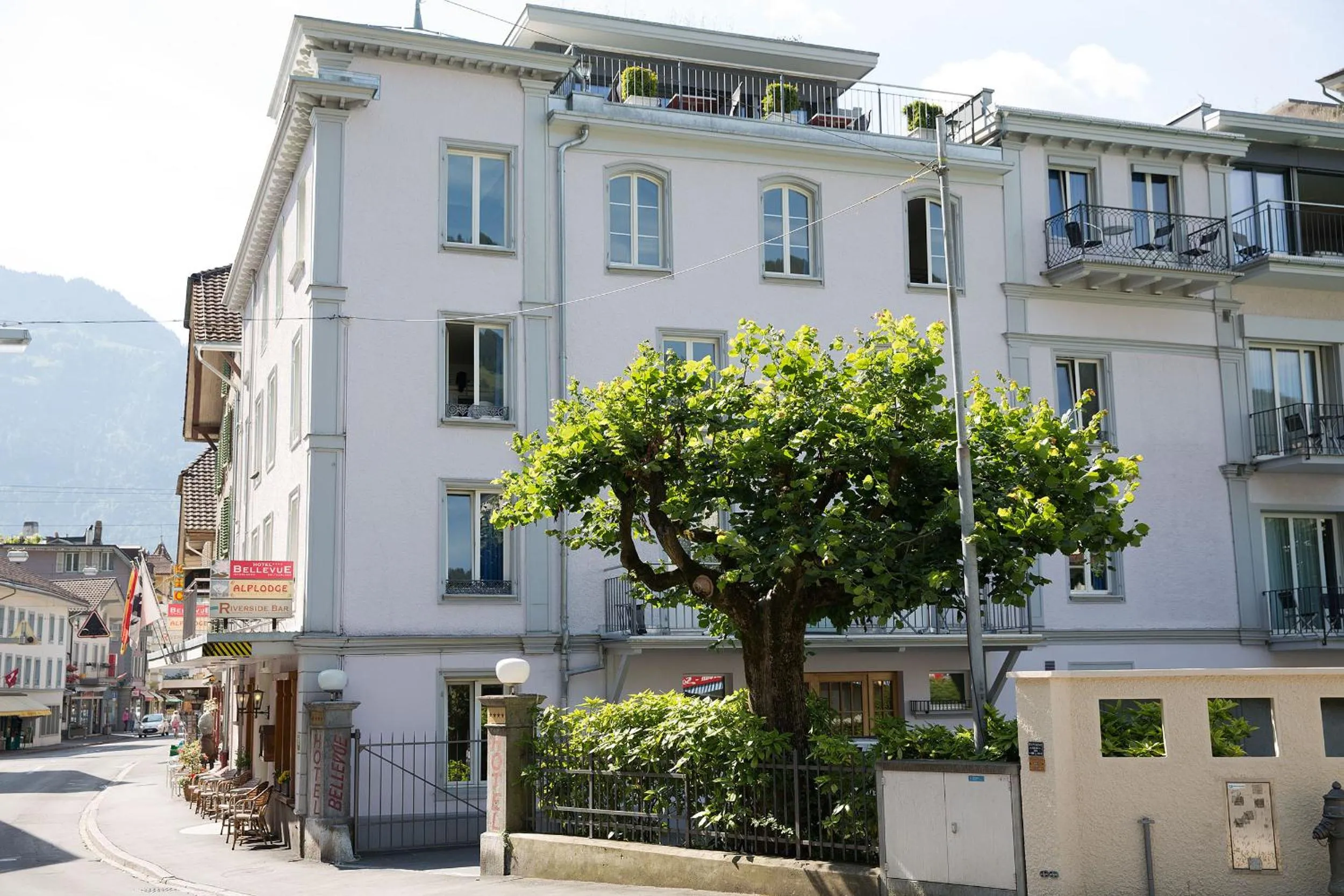 Facade/entrance in Alplodge