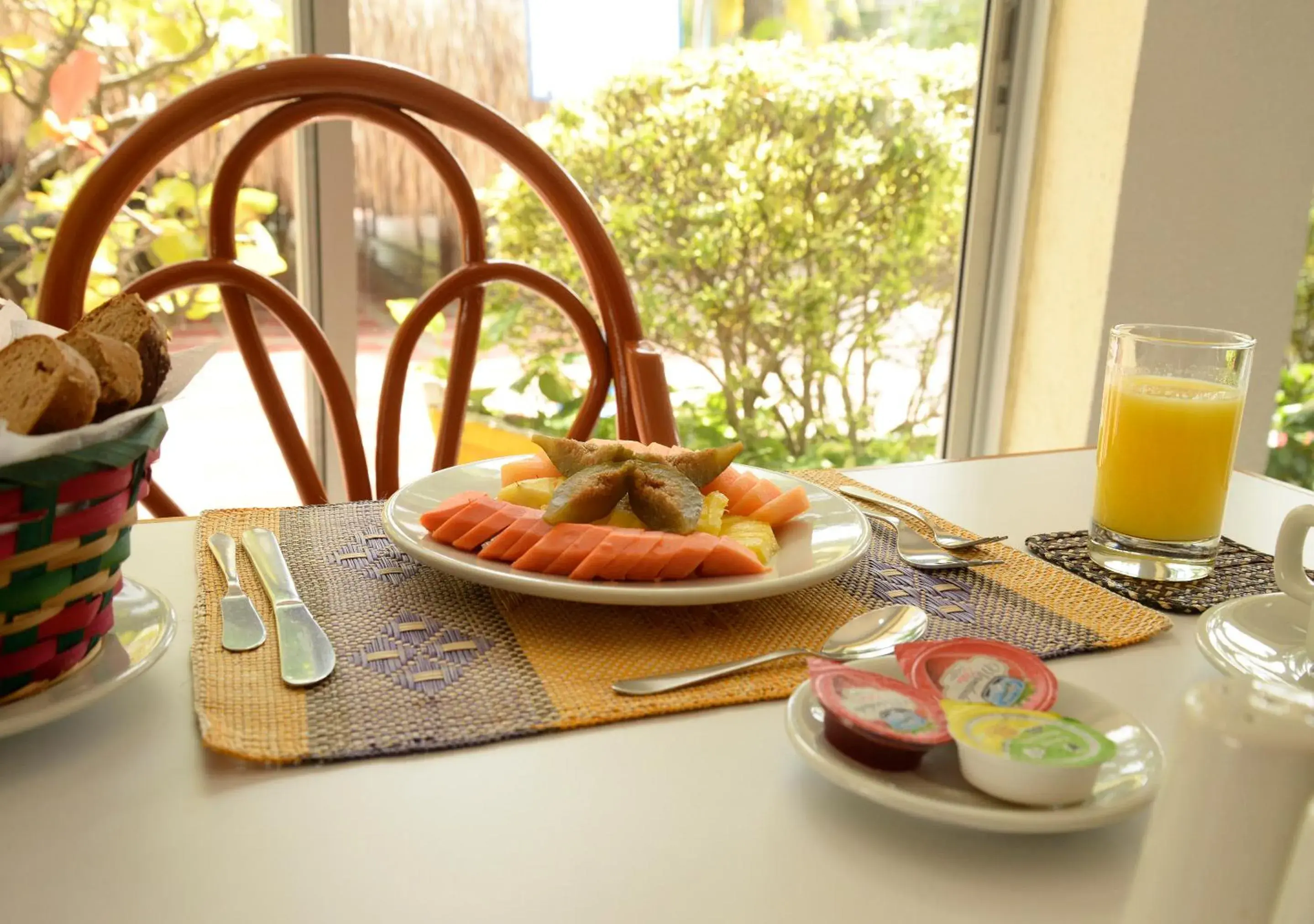 Breakfast in Hotel Bahia Cartagena Breakfast in Hotel Bahia Cartagena