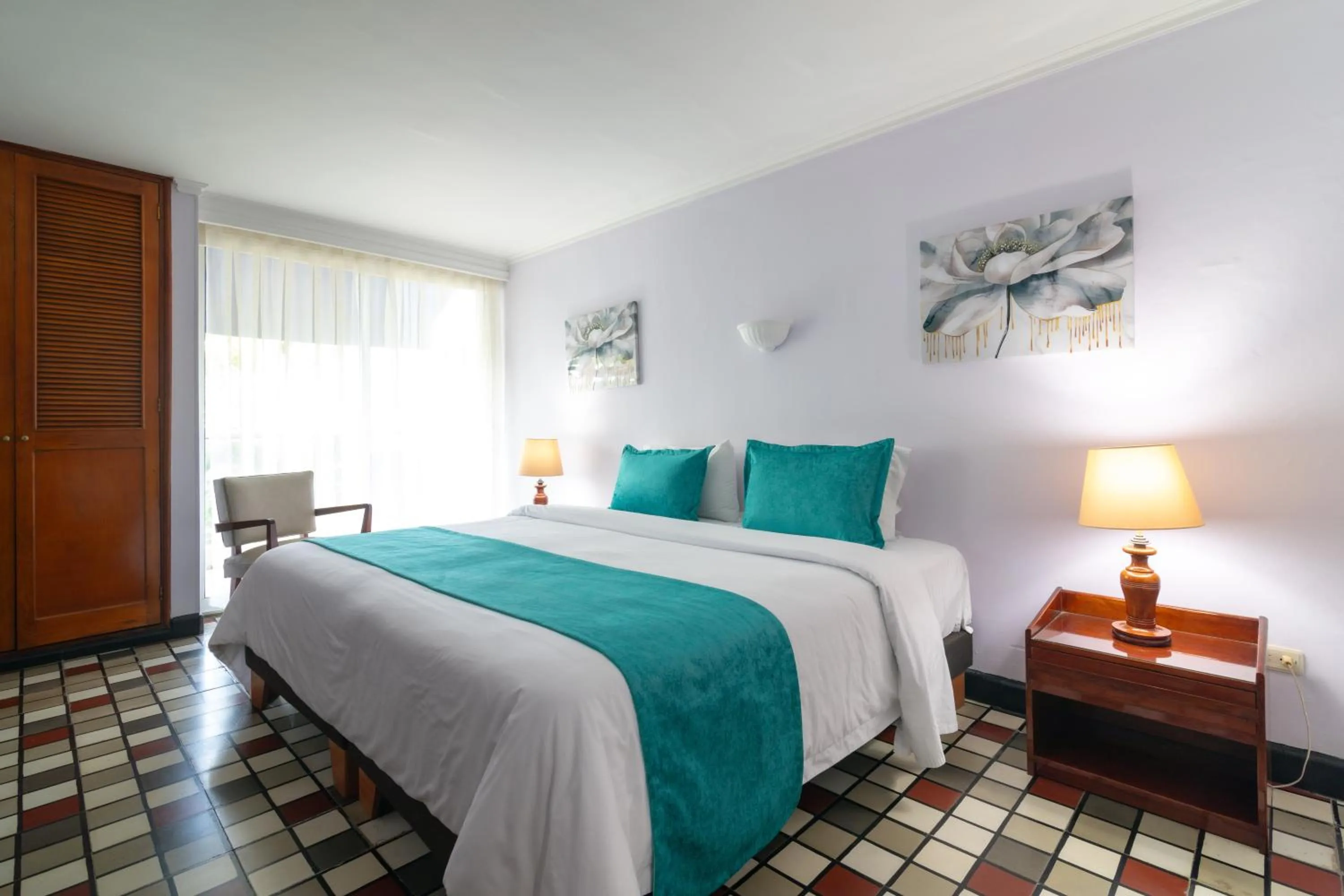 Bedroom, Bed in Hotel Bahia Cartagena