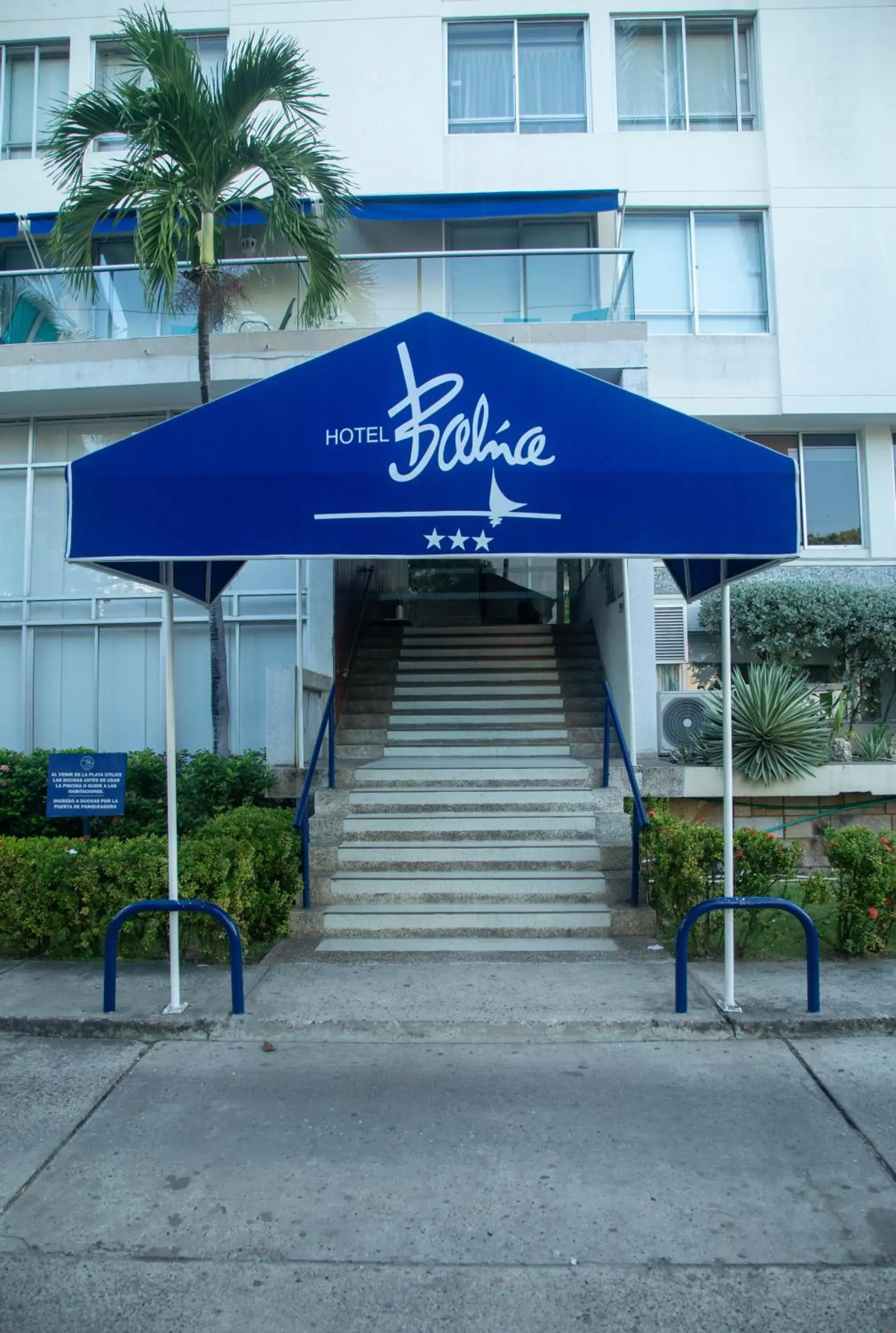 Facade/entrance in Hotel Bahia Cartagena Facade/entrance in Hotel Bahia Cartagena