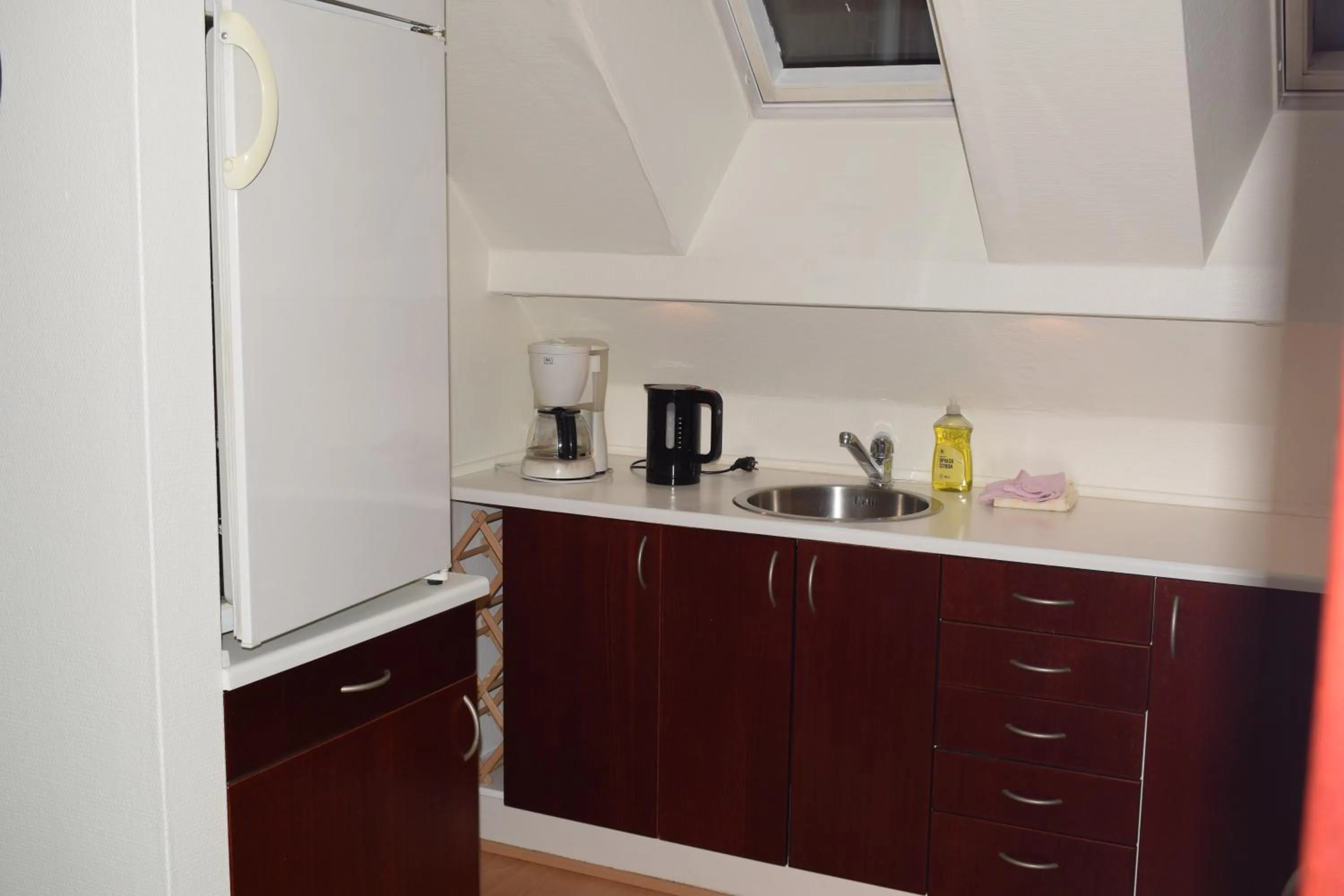 Communal kitchen in Nygammelsø Bed & Breakfast