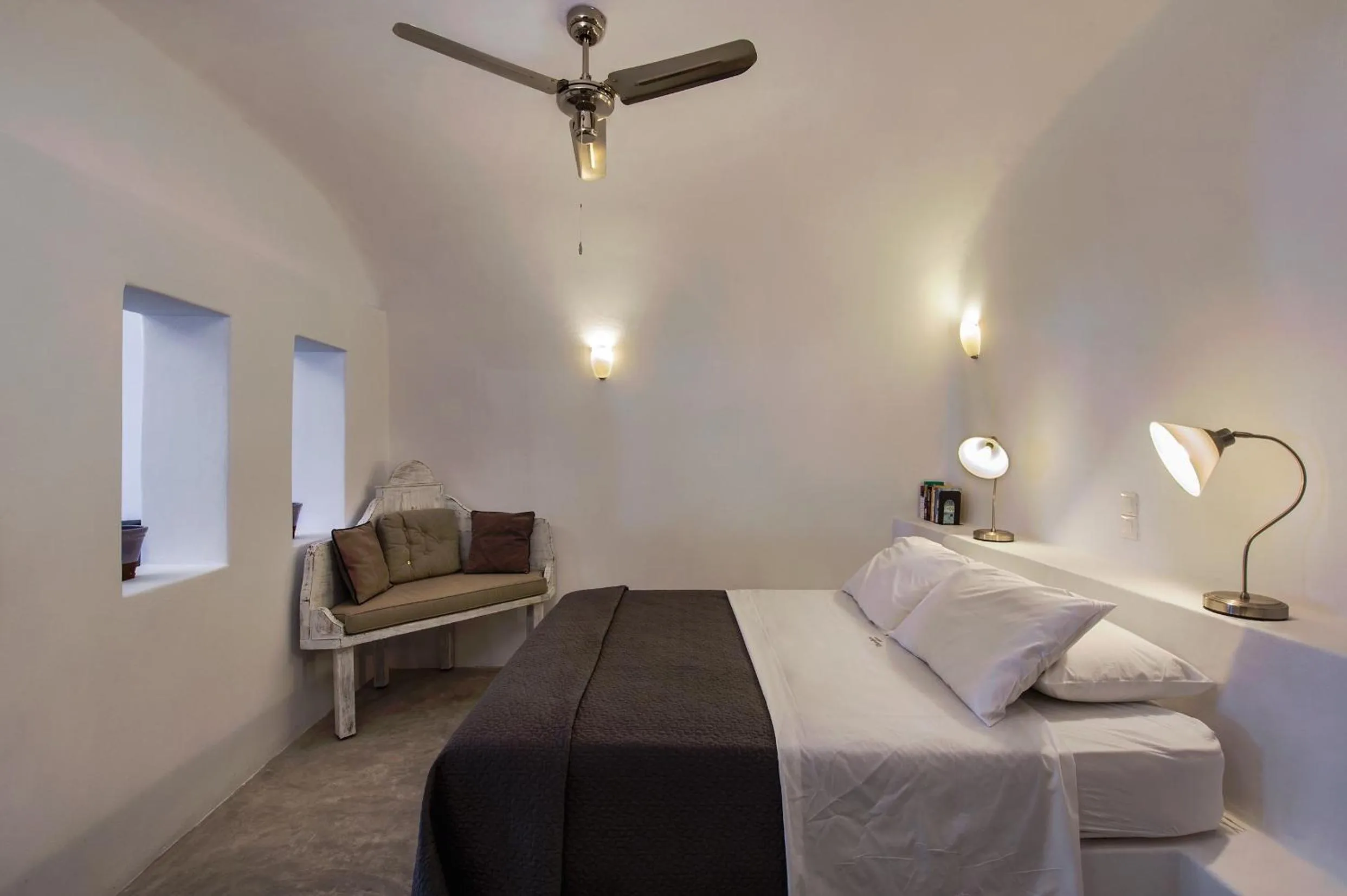 Photo of the whole room, Bed in Theodora Suites