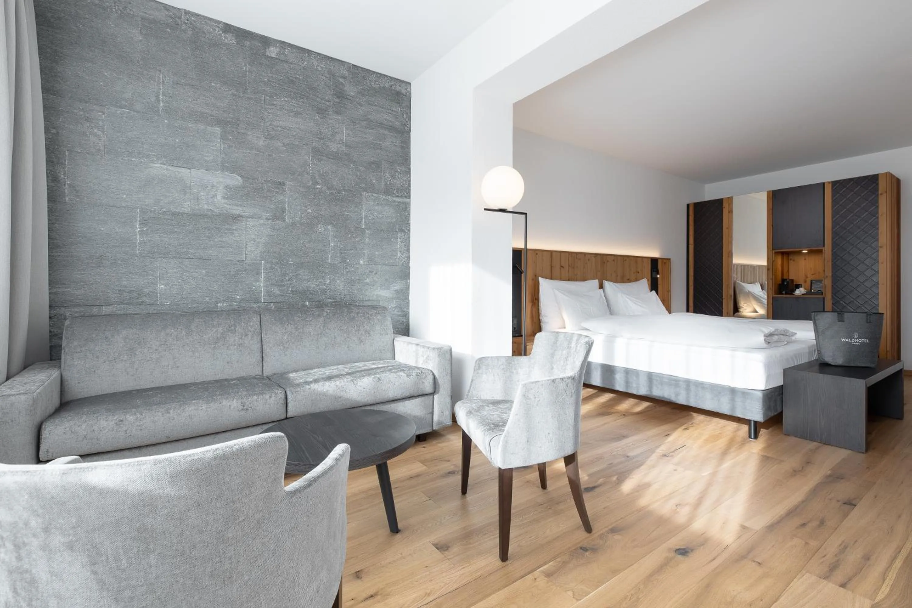 Photo of the whole room, Bed in Waldhotel Arosa