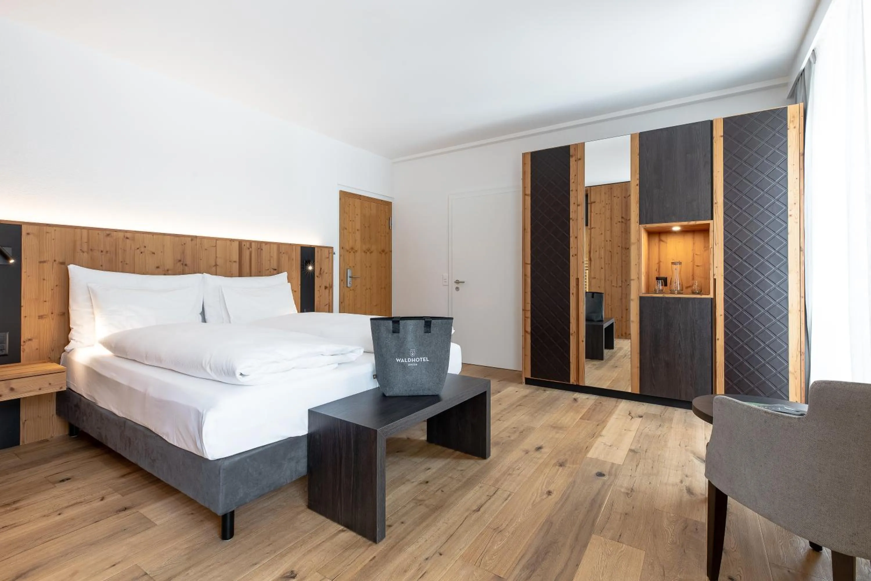 Photo of the whole room, Bed in Waldhotel Arosa