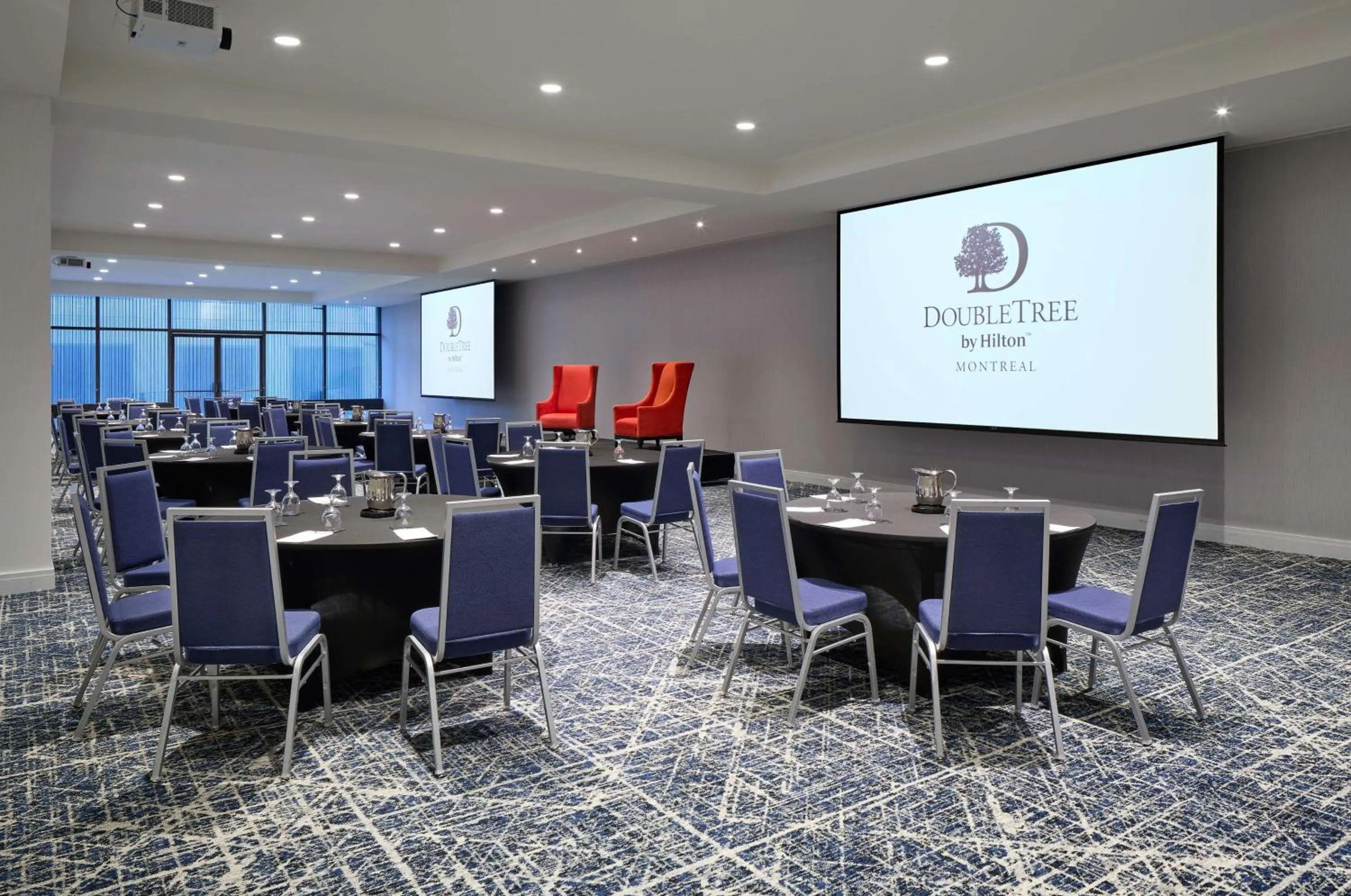 Meeting/conference room in DoubleTree By Hilton Montreal