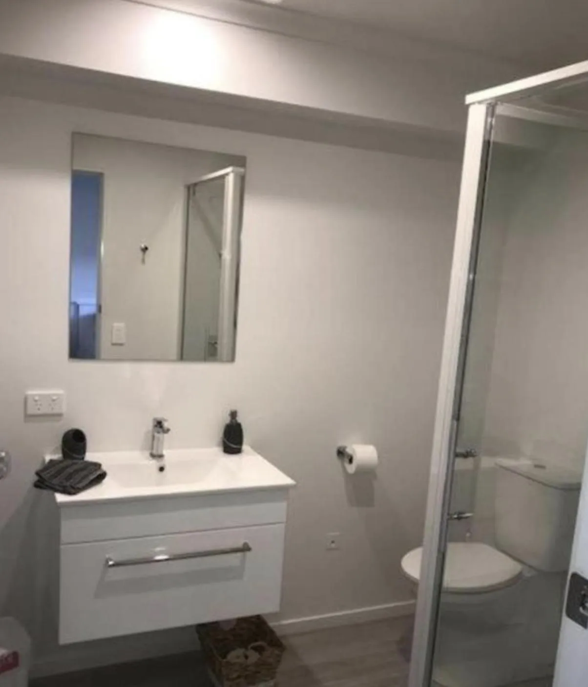 Bathroom in Abel Tasman Kaiteriteri B & B