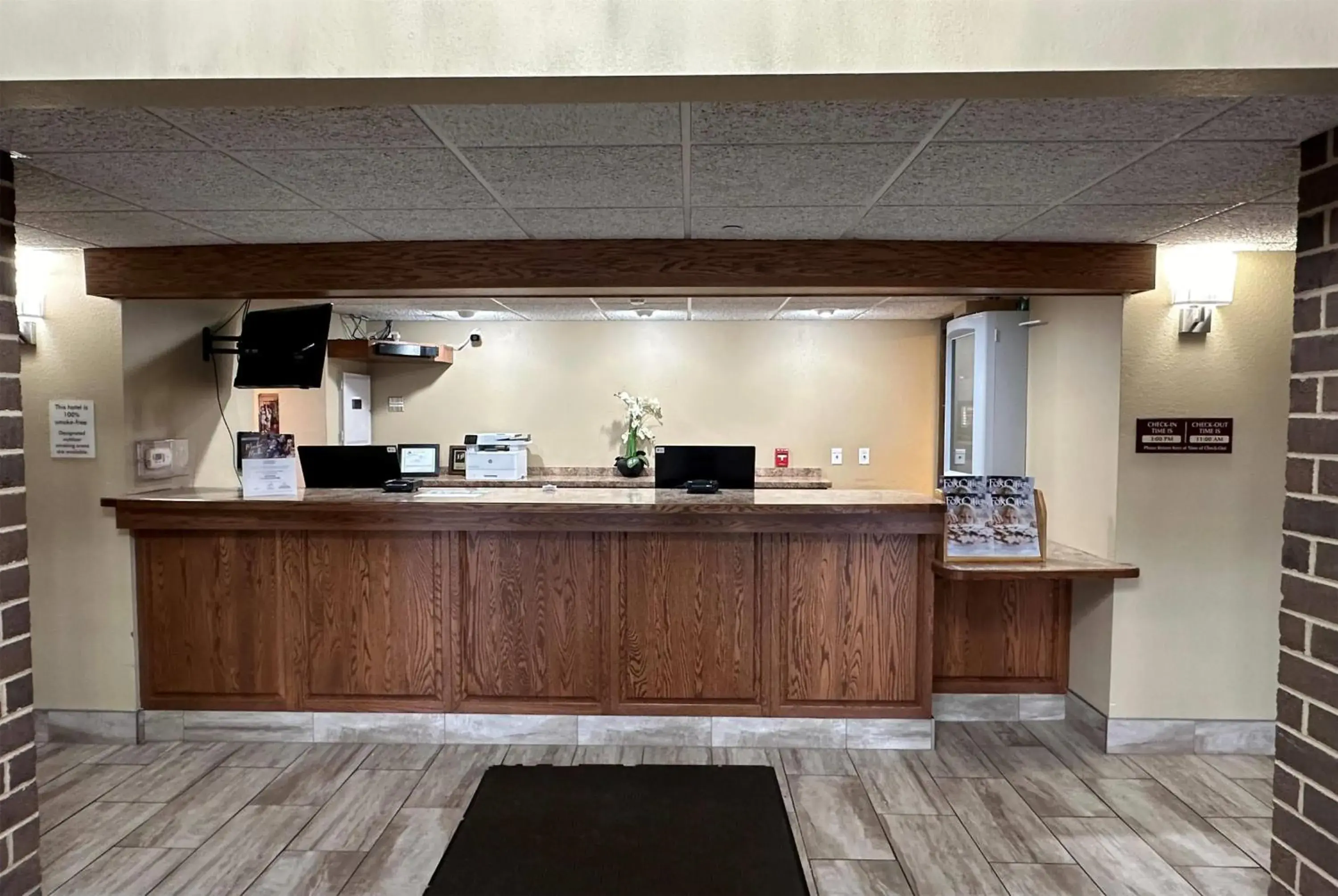 Lobby or reception in AmericInn by Wyndham Appleton North Little Chute Lobby or reception in AmericInn by Wyndham Appleton North Little Chute