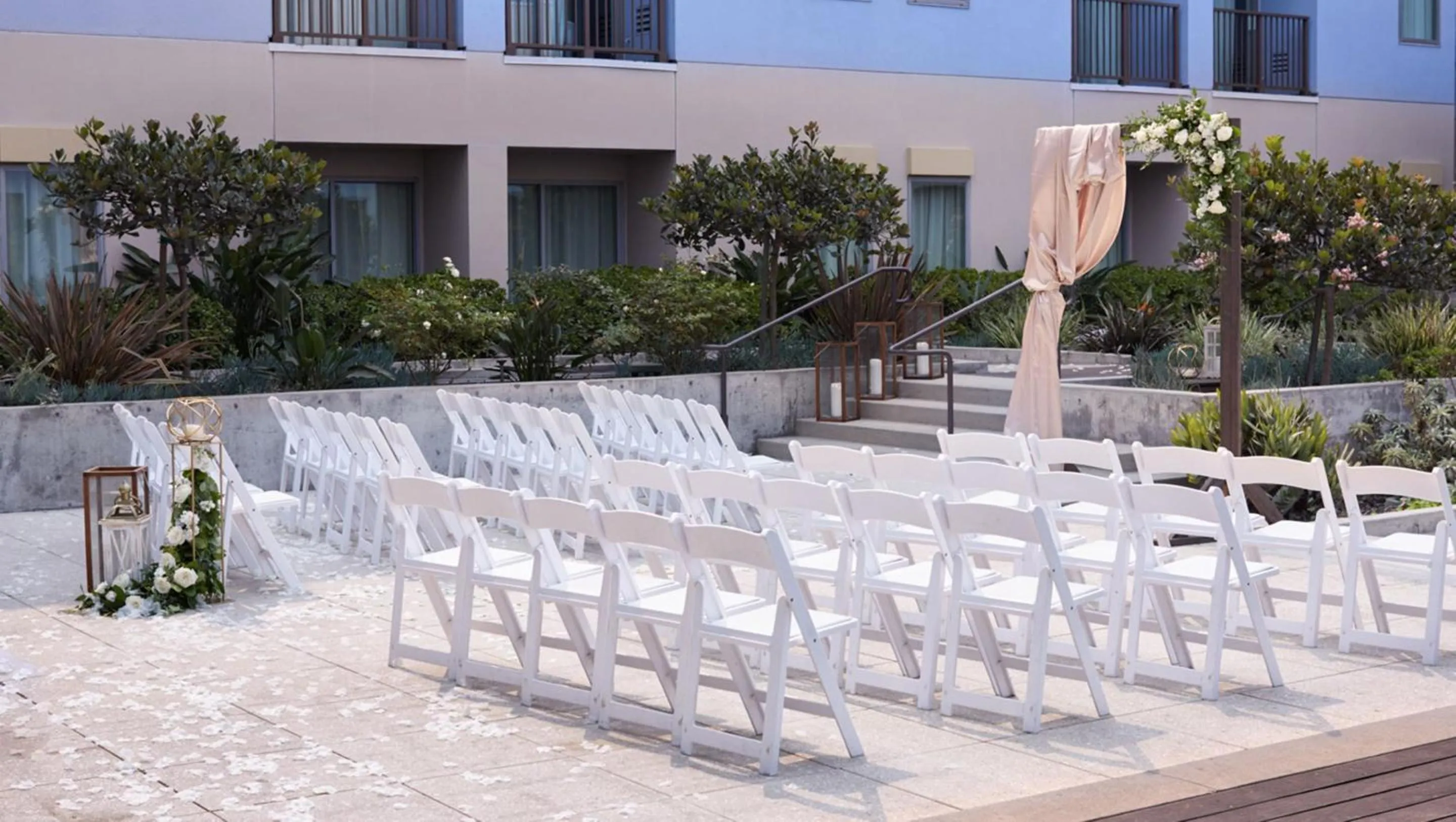 Meeting/conference room in Kimpton Shorebreak Huntington Beach Resort by IHG