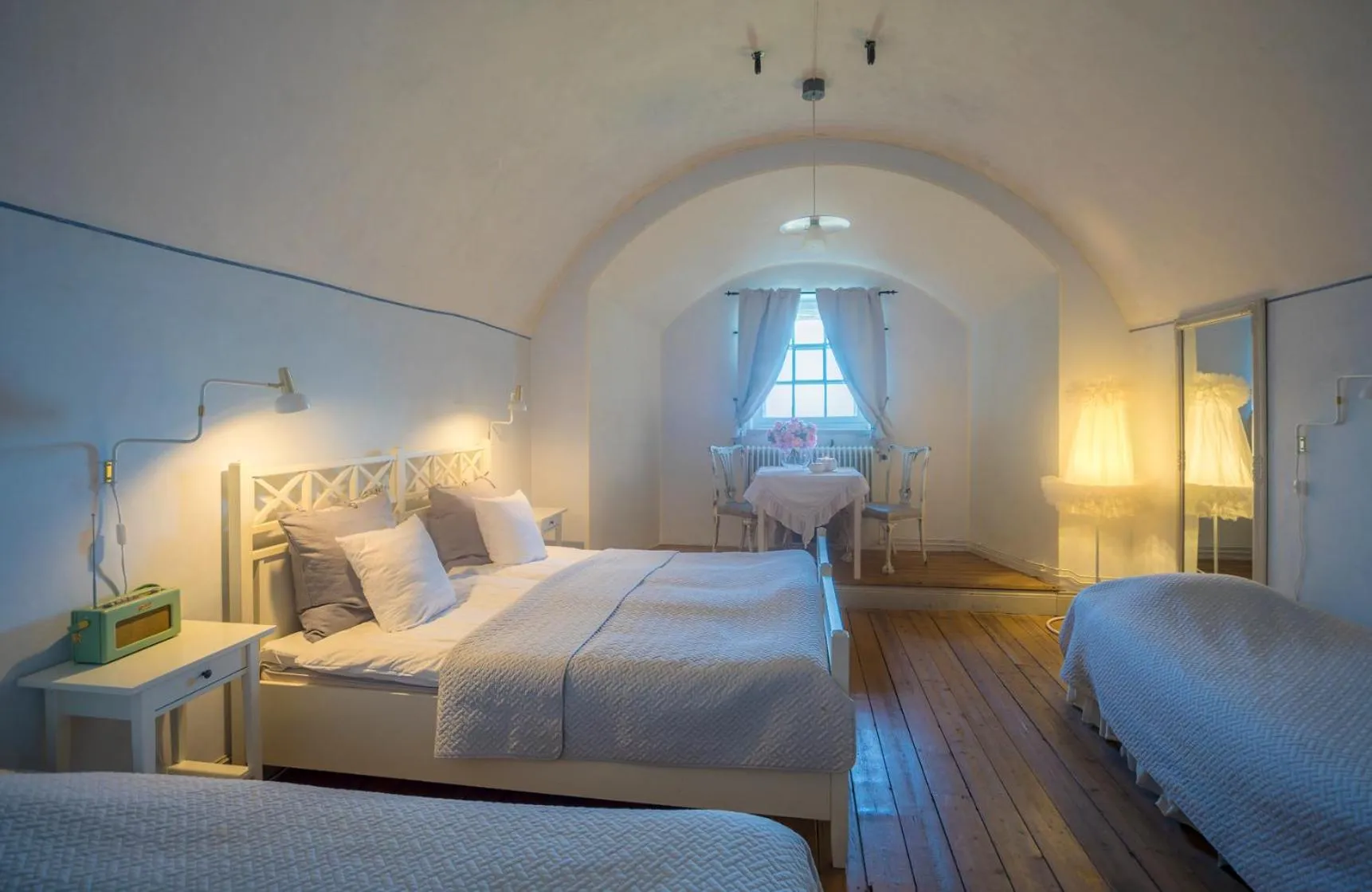 Bed in Kastellet Bed & Breakfast