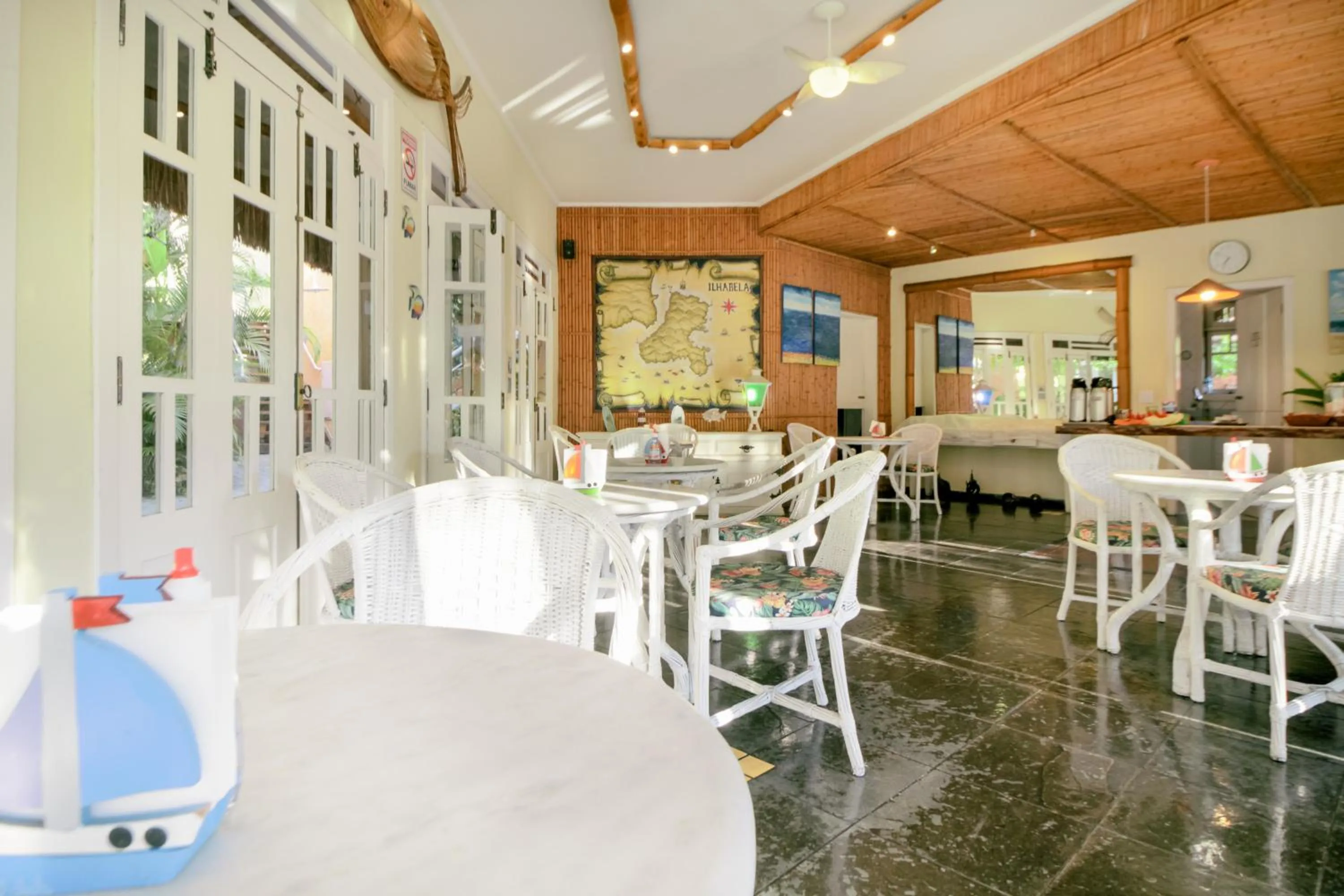 Breakfast in VELINN Pousada Ponta do Pequeah