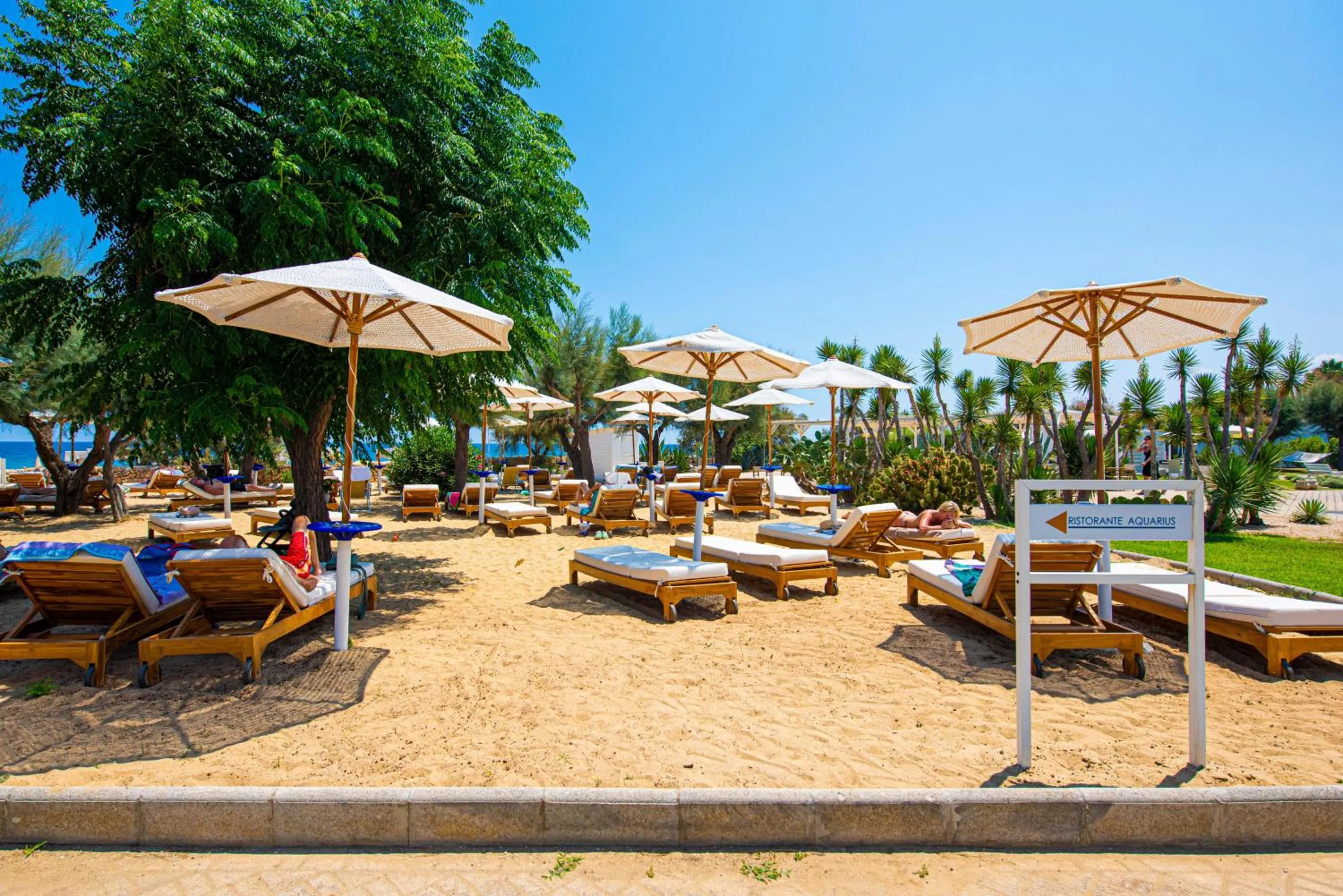 Beach in Pietrablu Resort & Spa - CDSHotels