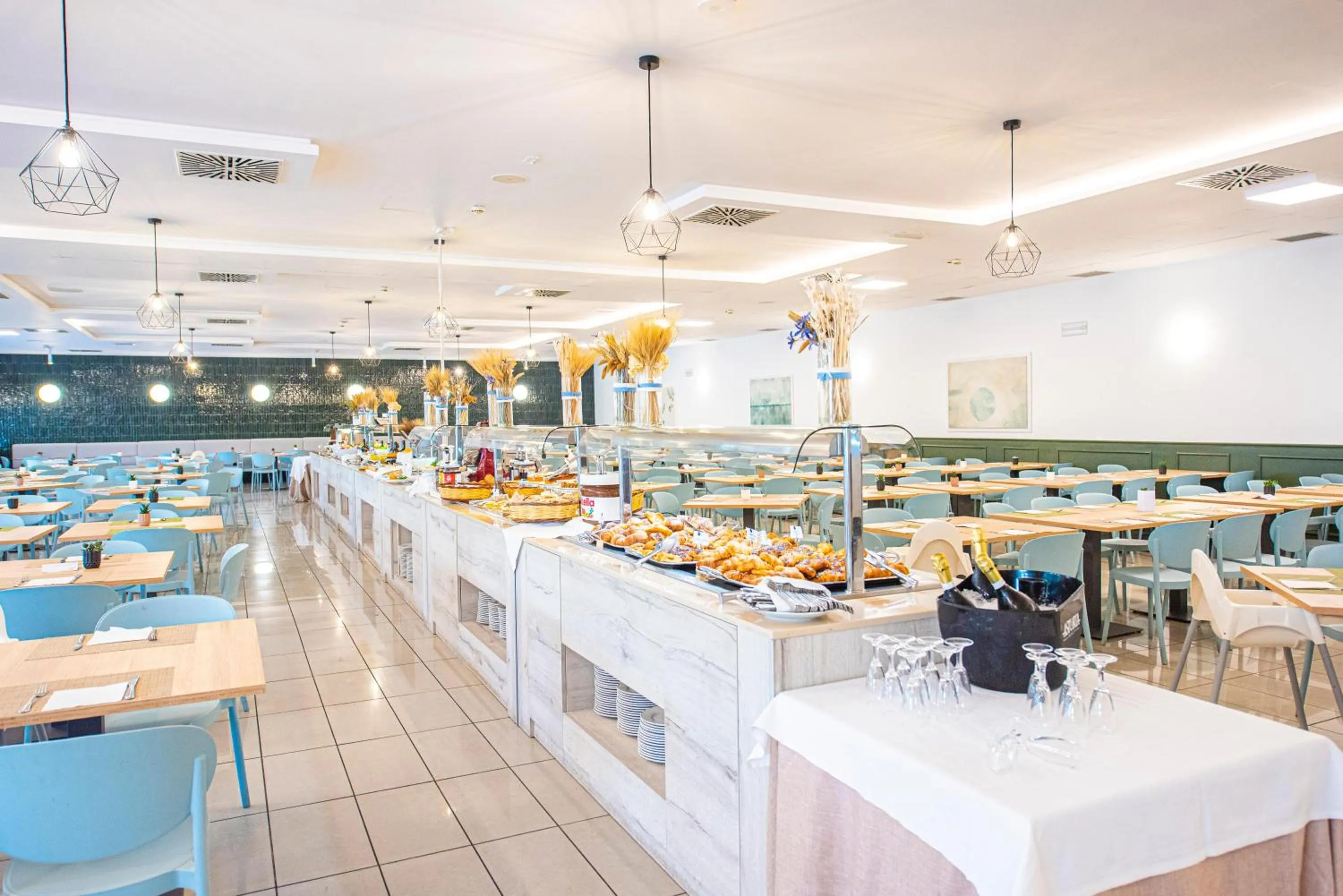 Restaurant/places to eat in Pietrablu Resort & Spa - CDSHotels