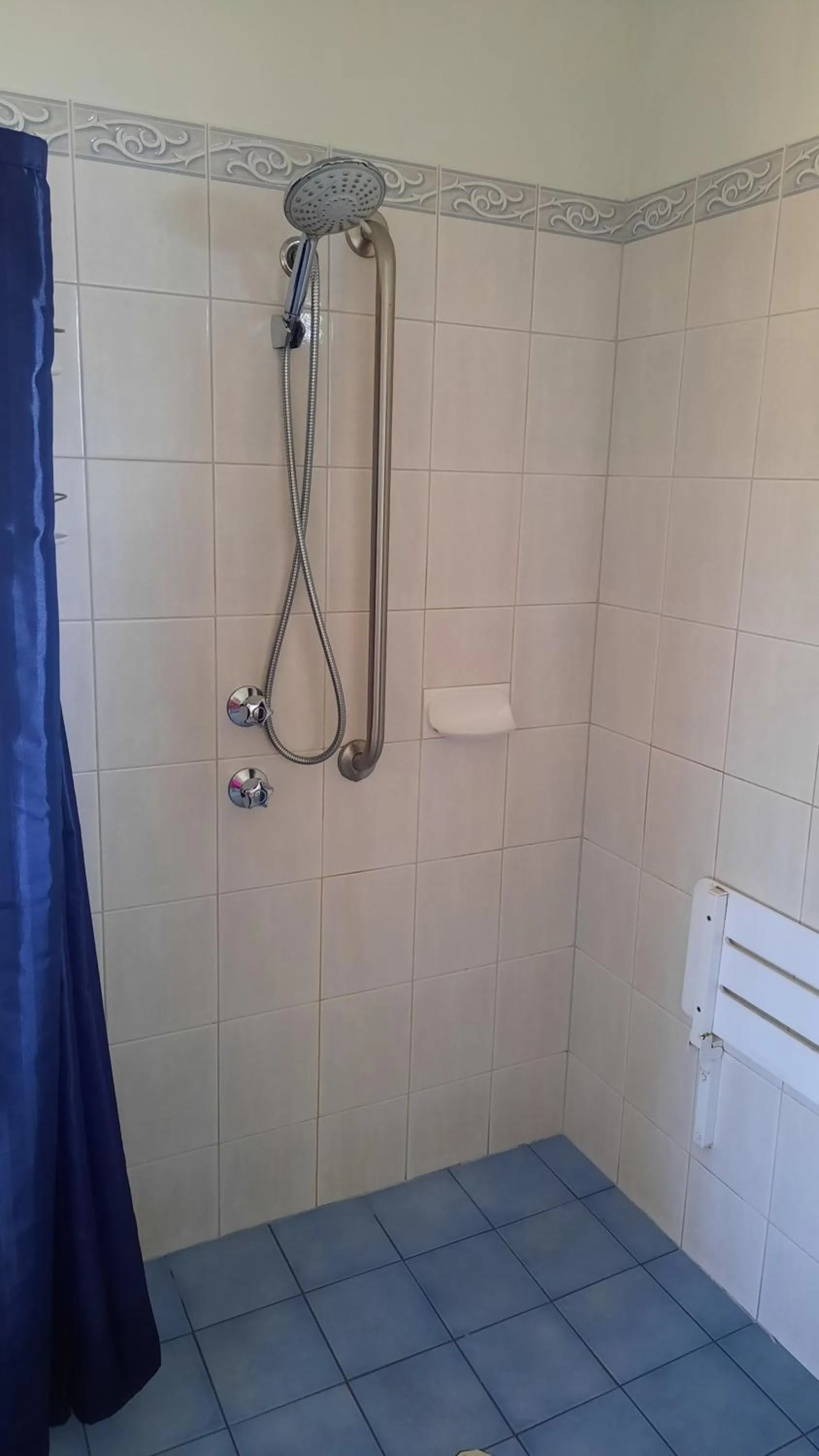 Shower in Kangaroo Island Accommodation