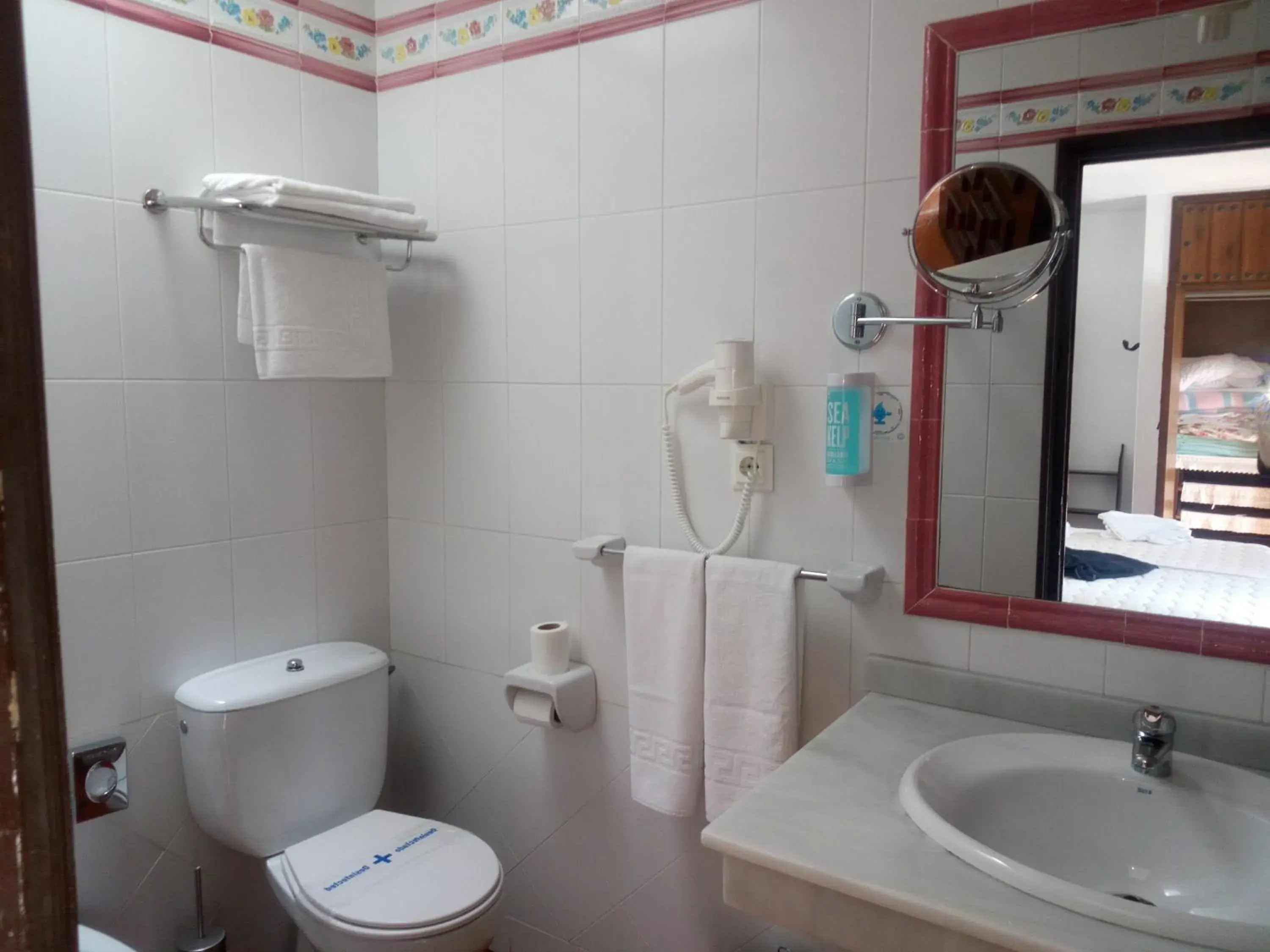 Single Room in Hostal Gran Capitan Single Room in Hostal Gran Capitan
