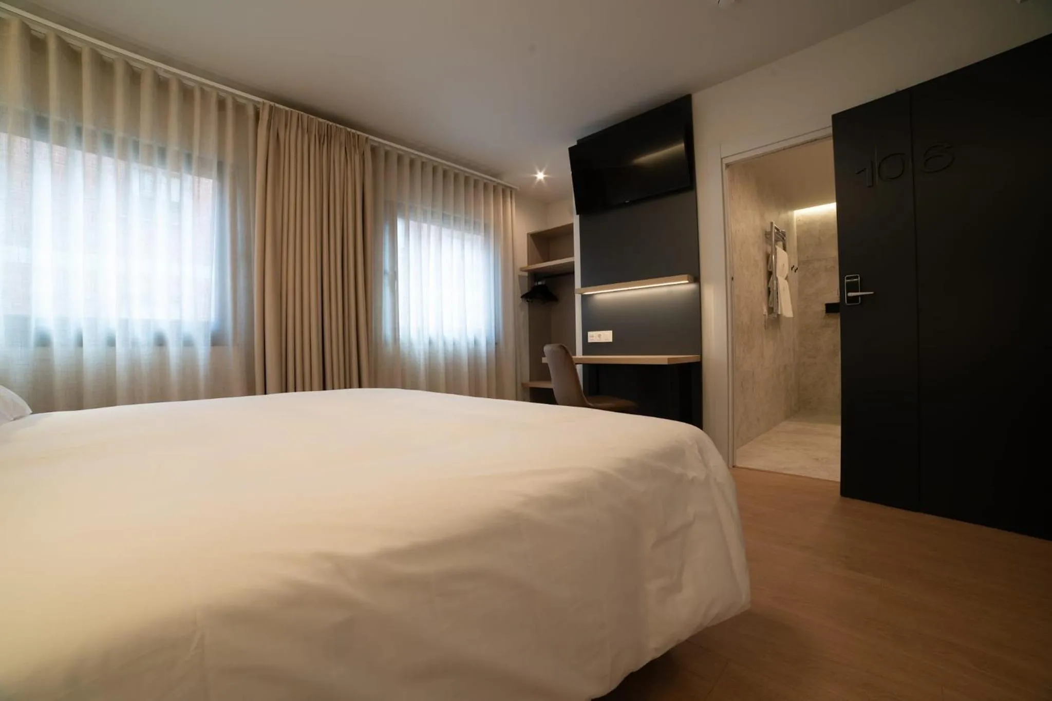 Bed in Yoanna Hotel