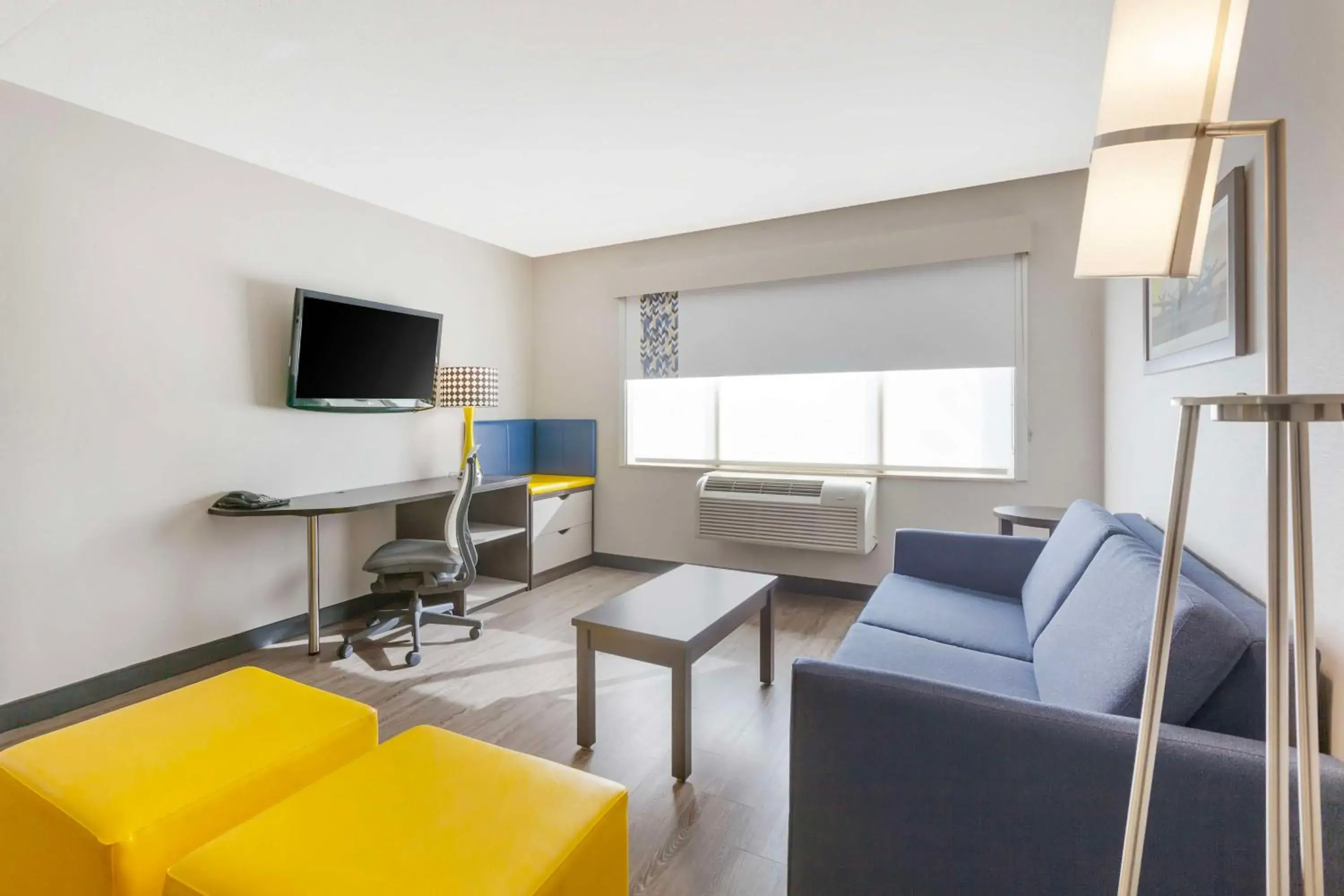 Bedroom in GLō Best Western Mississauga Corporate Centre Bedroom in GLō Best Western Mississauga Corporate Centre