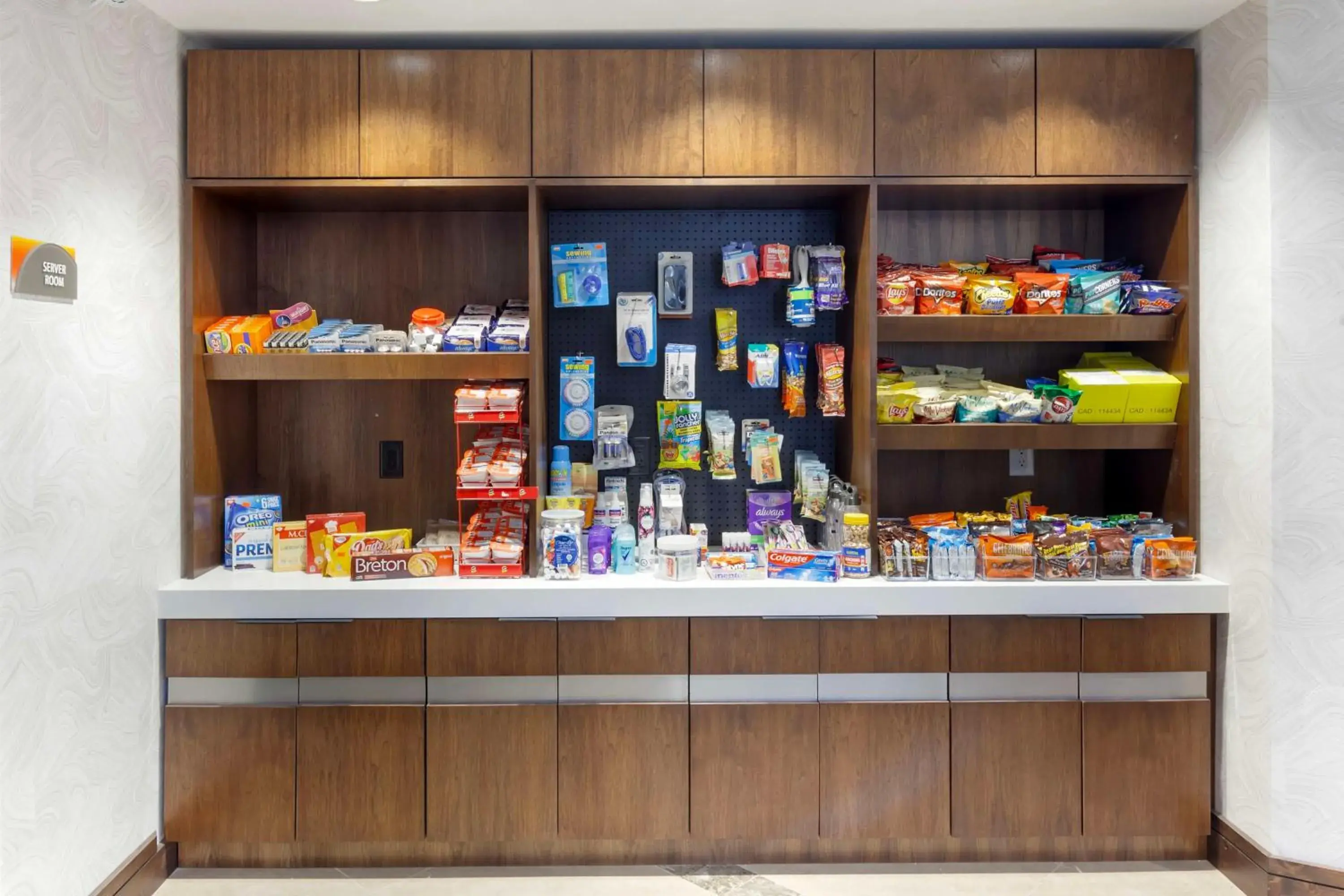 Food and drinks in GLō Best Western Mississauga Corporate Centre Food and drinks in GLō Best Western Mississauga Corporate Centre