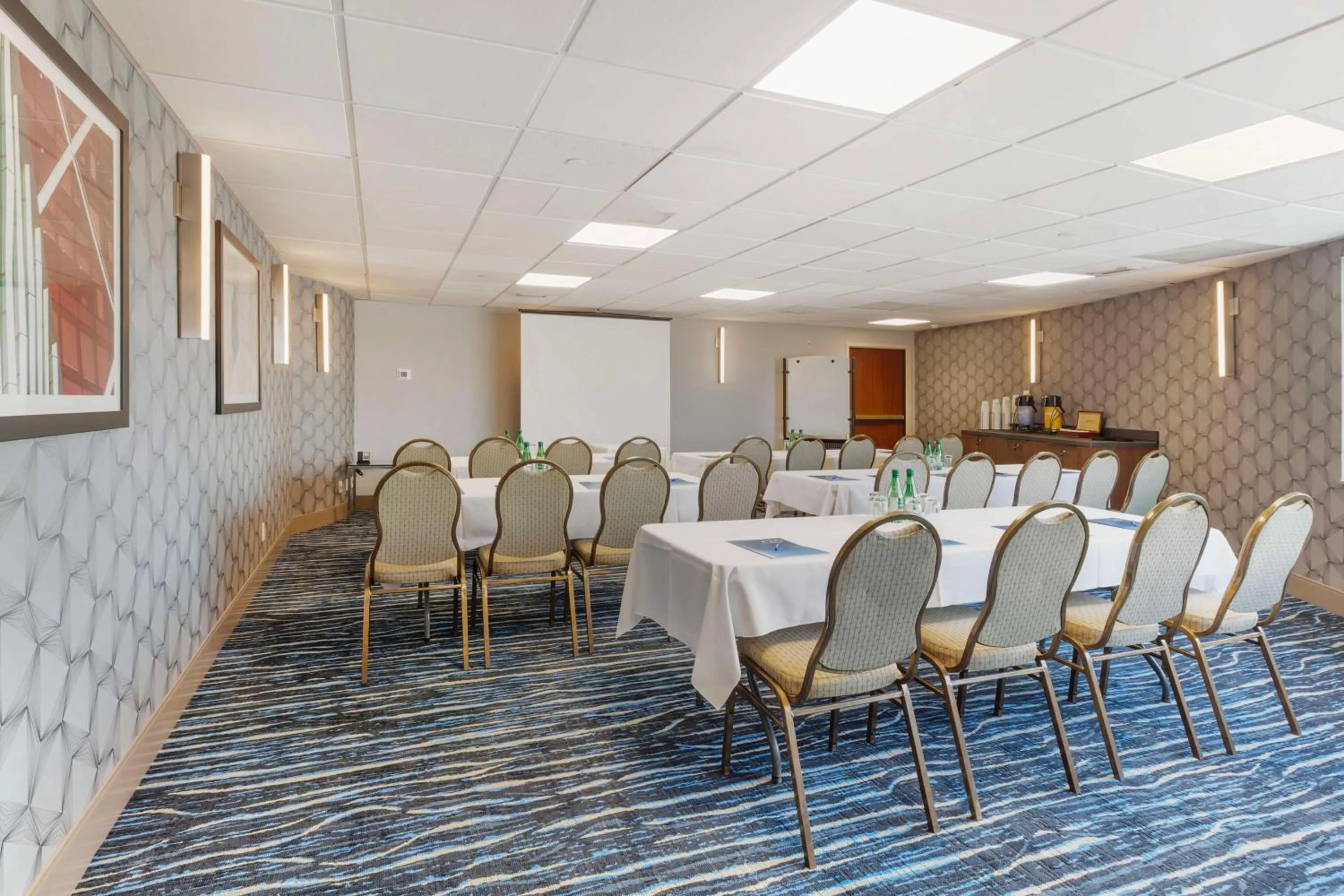 Meeting/conference room in GLō Best Western Mississauga Corporate Centre