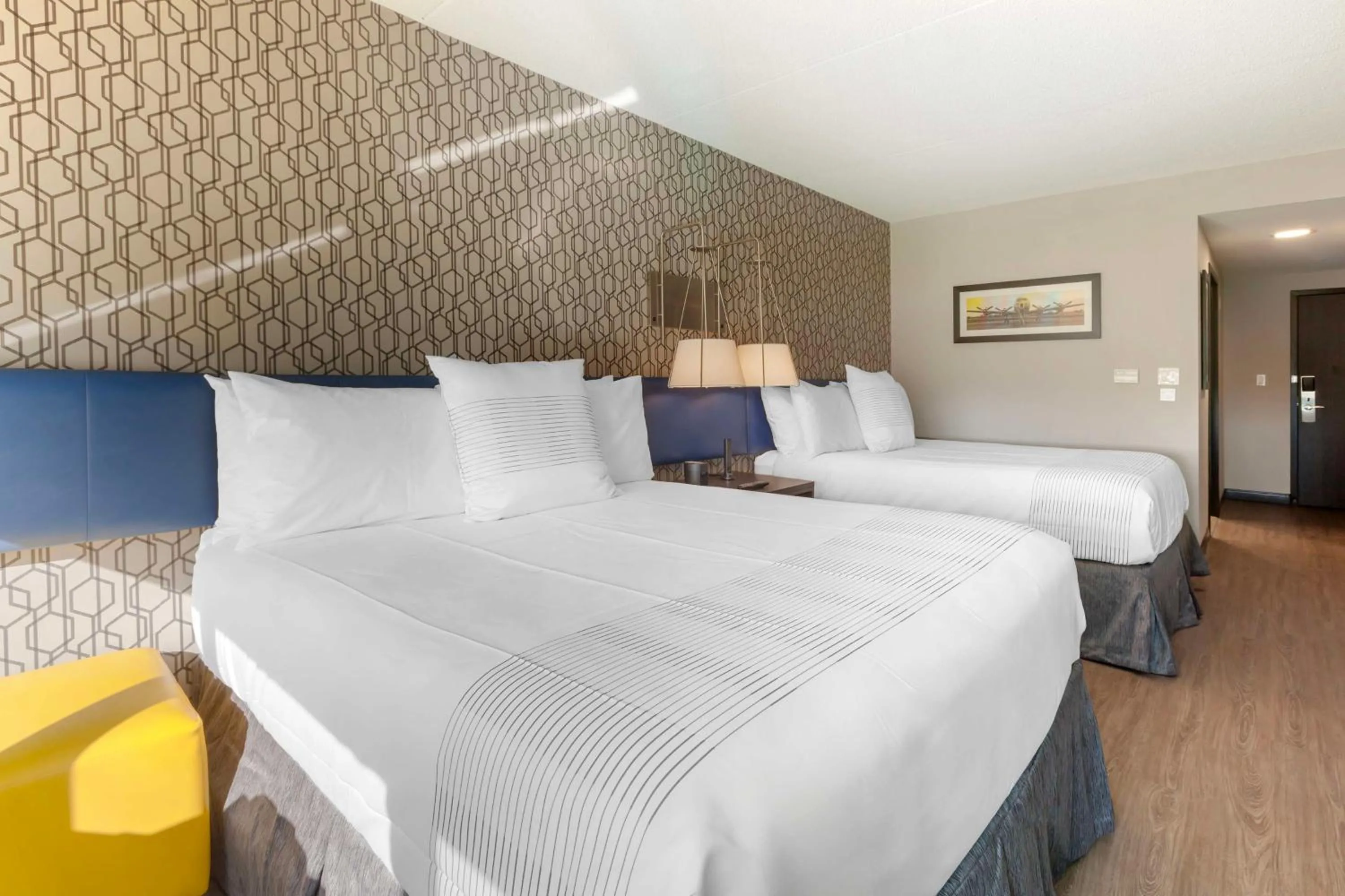 Bedroom, Bed in GLō Best Western Mississauga Corporate Centre