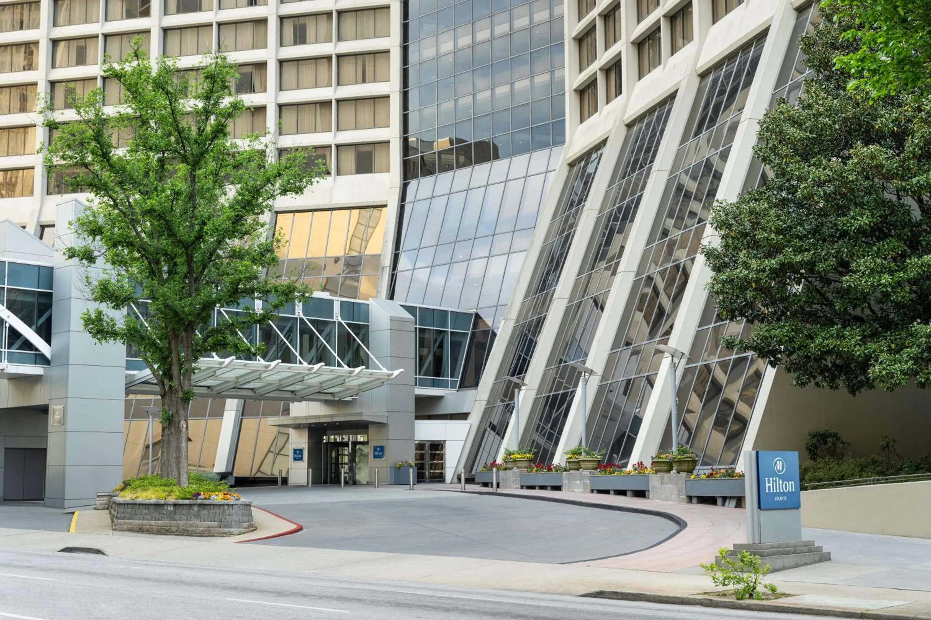 Property building in Hilton Atlanta