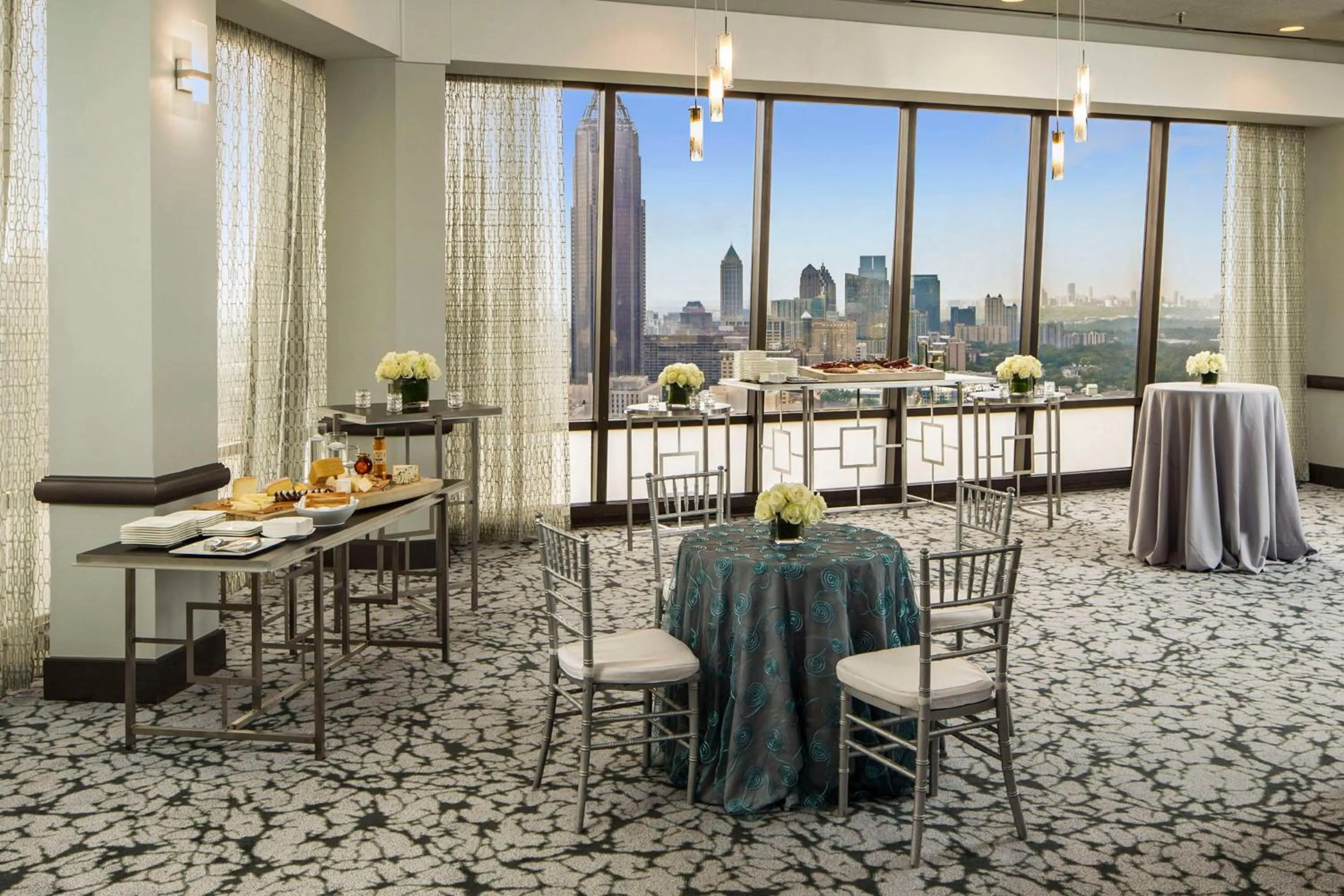 Restaurant/places to eat in Hilton Atlanta