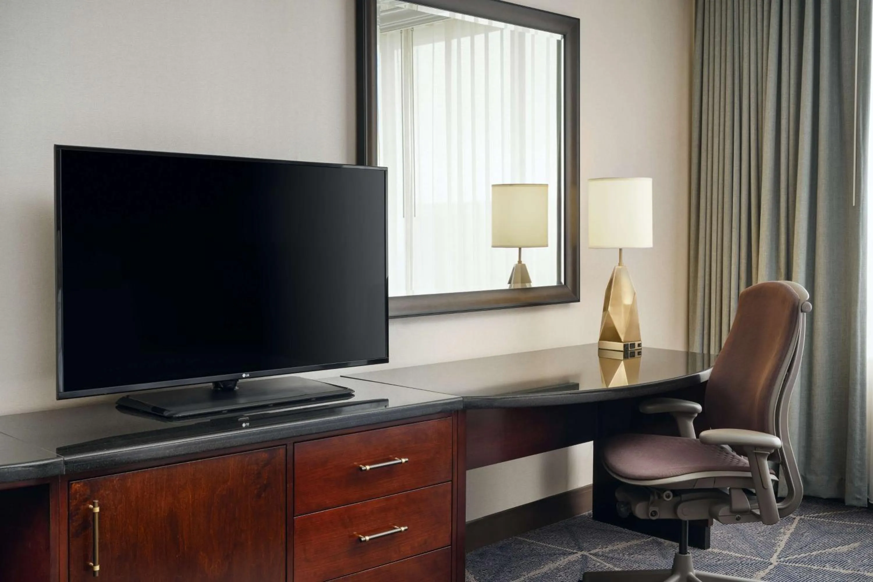 Bedroom in Hilton Atlanta