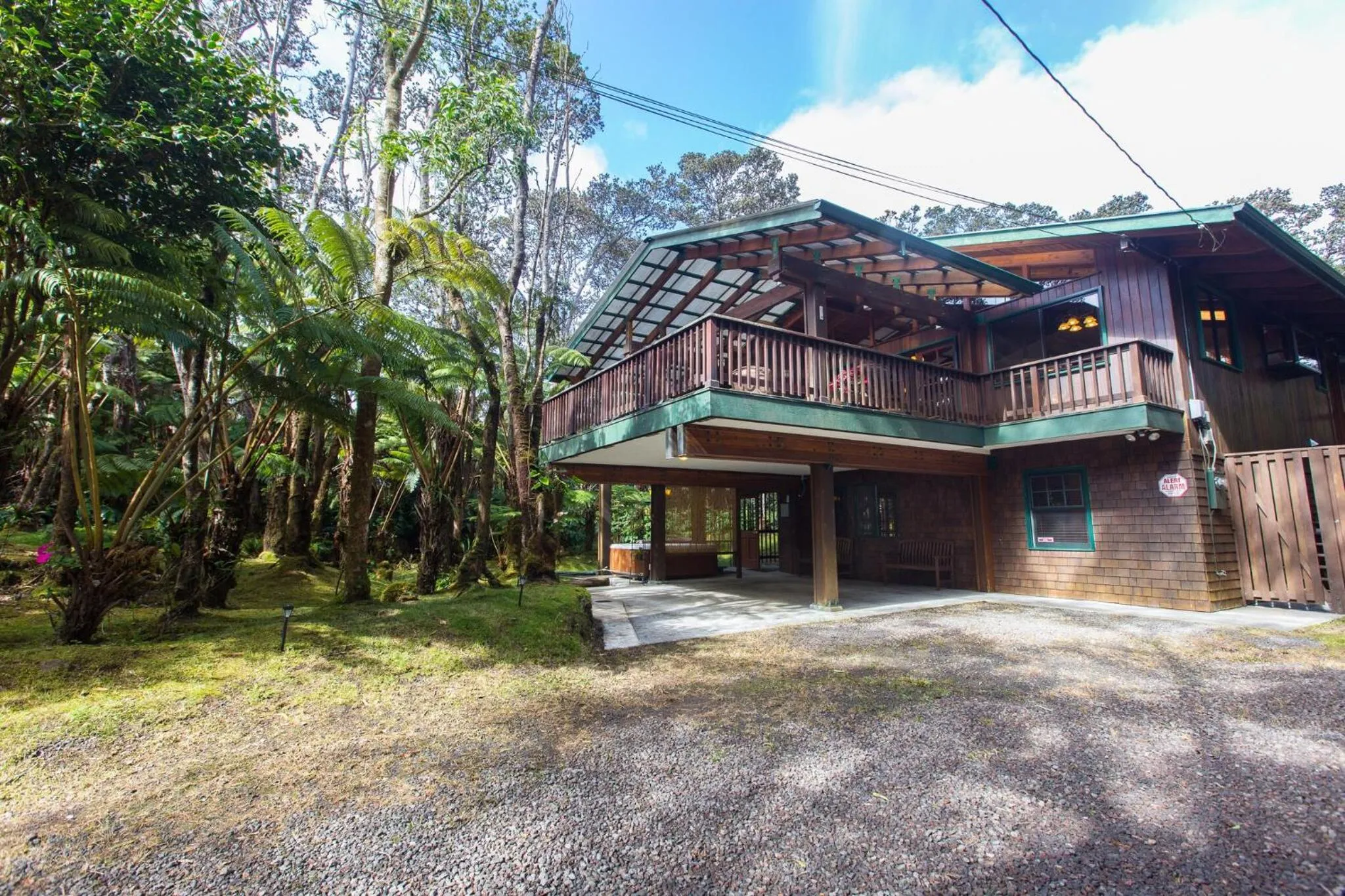 Property building in Hale Mauna Loa Upper Level with shared Hot Tub