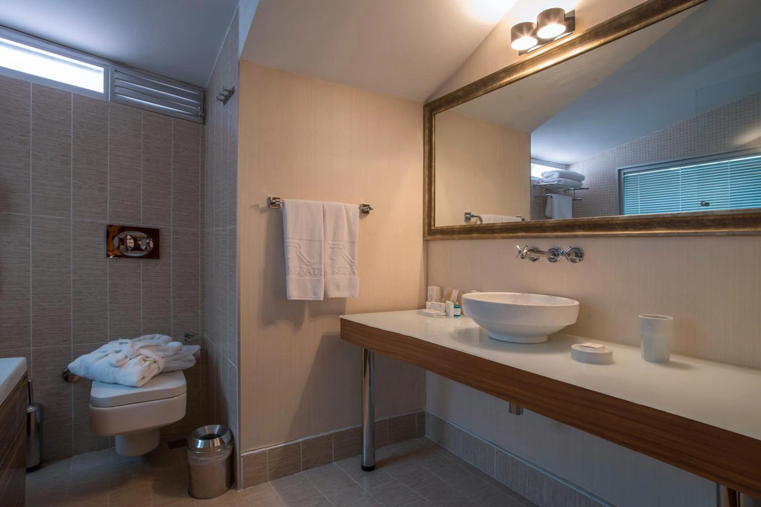 Bathroom in Riva Reşatbey Luxury Hotel