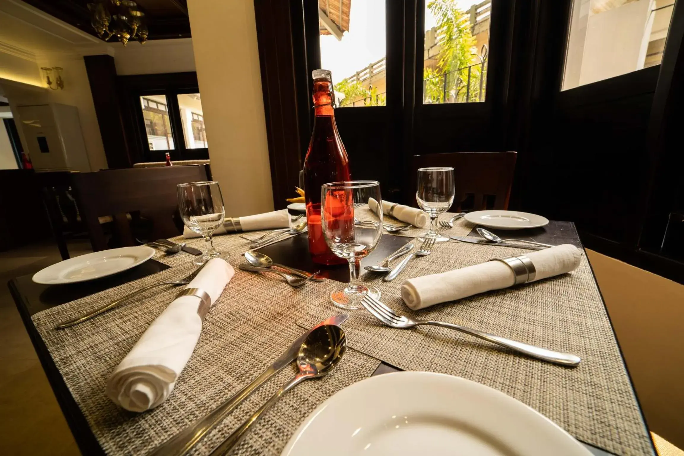 Restaurant/places to eat in Nihara Resort and Spa Cochin Restaurant/places to eat in Nihara Resort and Spa Cochin