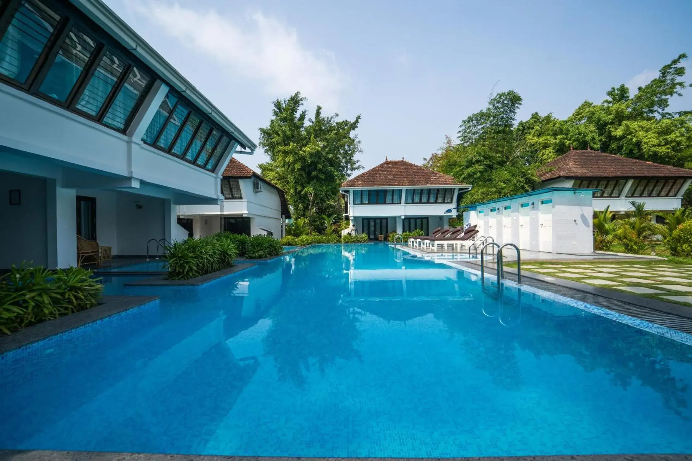 Property building in Nihara Resort and Spa Cochin Property building in Nihara Resort and Spa Cochin