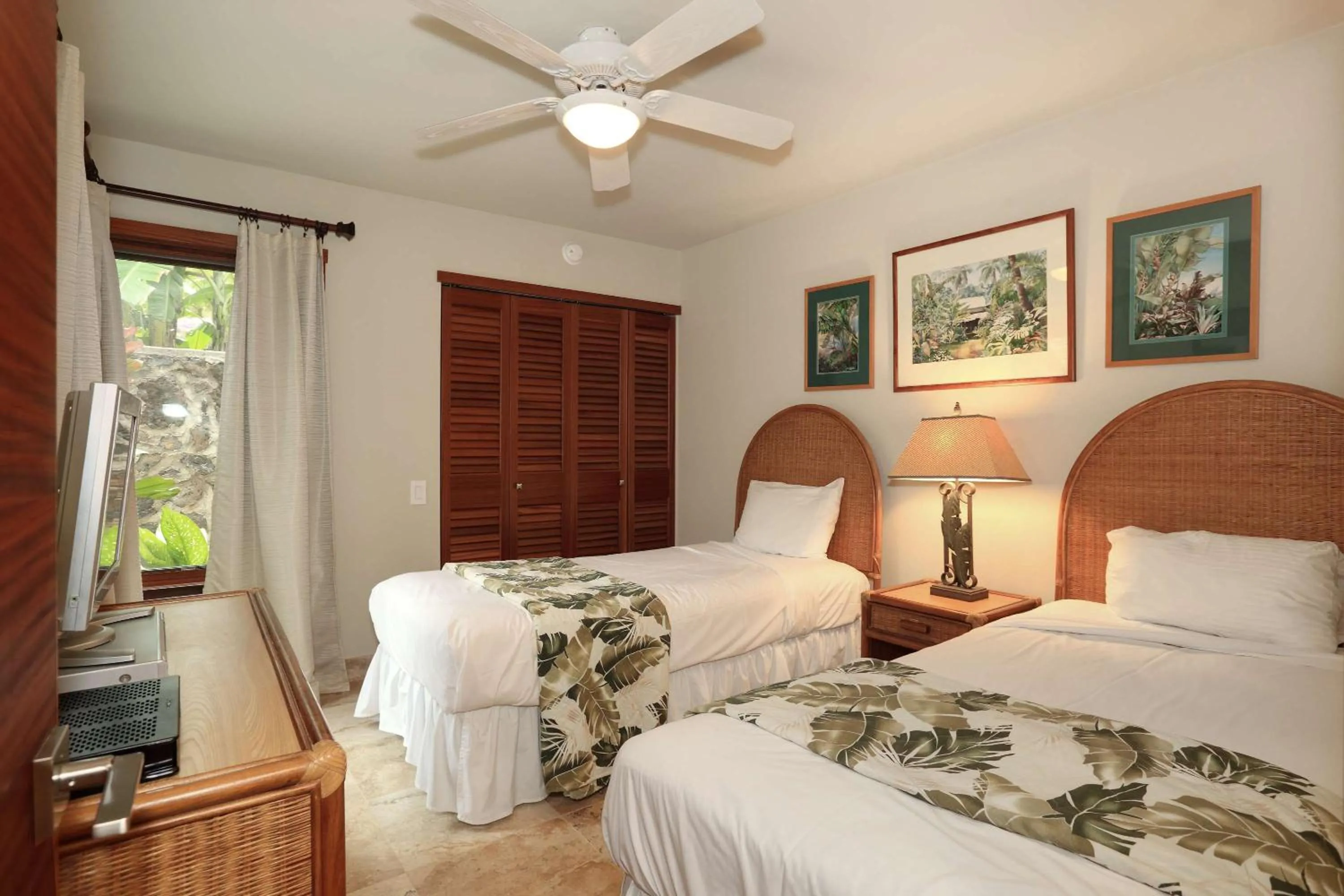 Photo of the whole room, Bed in Wailea Elua Village - CoralTree Residence Collection