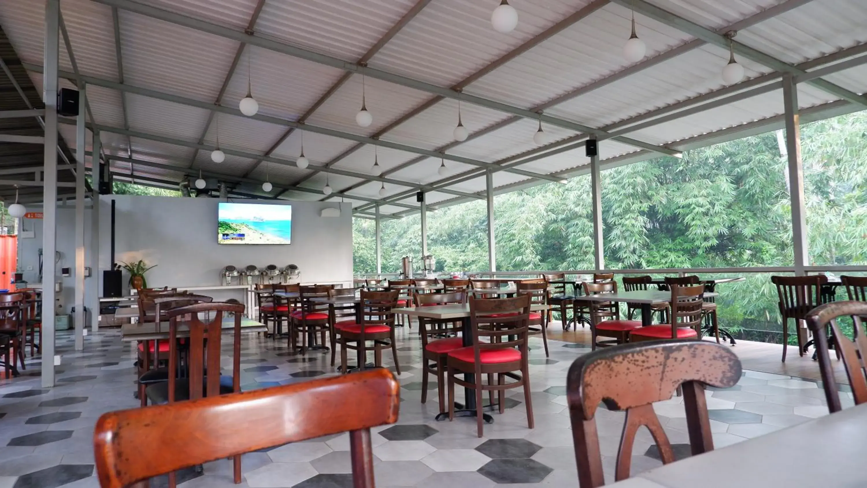 Restaurant/places to eat in Hau Eco Lodges Citumang Pangandaran Restaurant/places to eat in Hau Eco Lodges Citumang Pangandaran