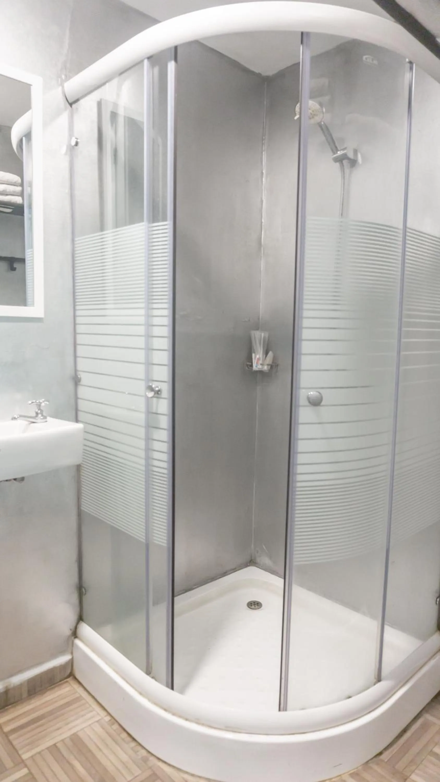 Shower in Hau Eco Lodges Citumang Pangandaran