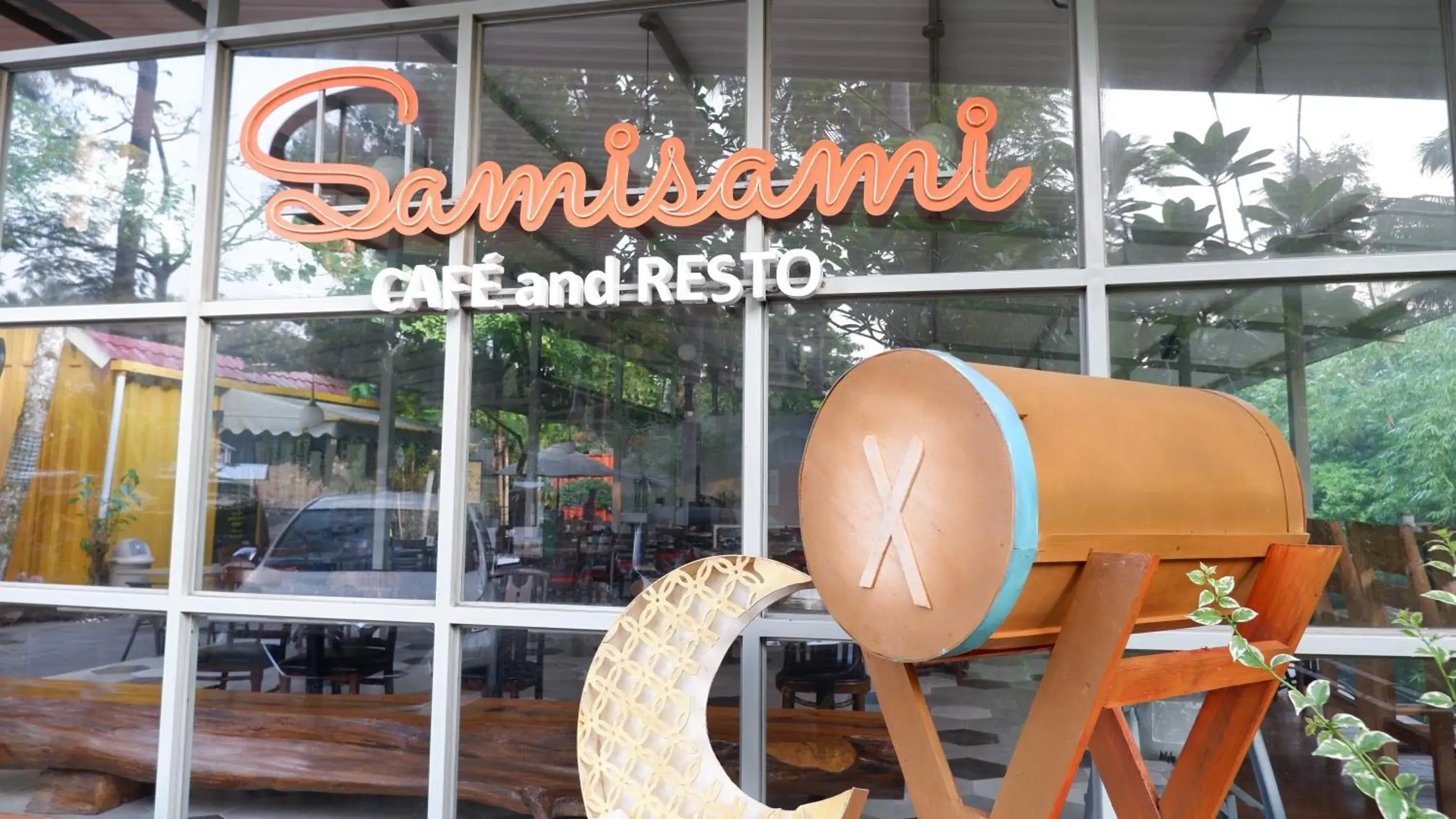 Restaurant/places to eat in Hau Eco Lodges Citumang Pangandaran Restaurant/places to eat in Hau Eco Lodges Citumang Pangandaran