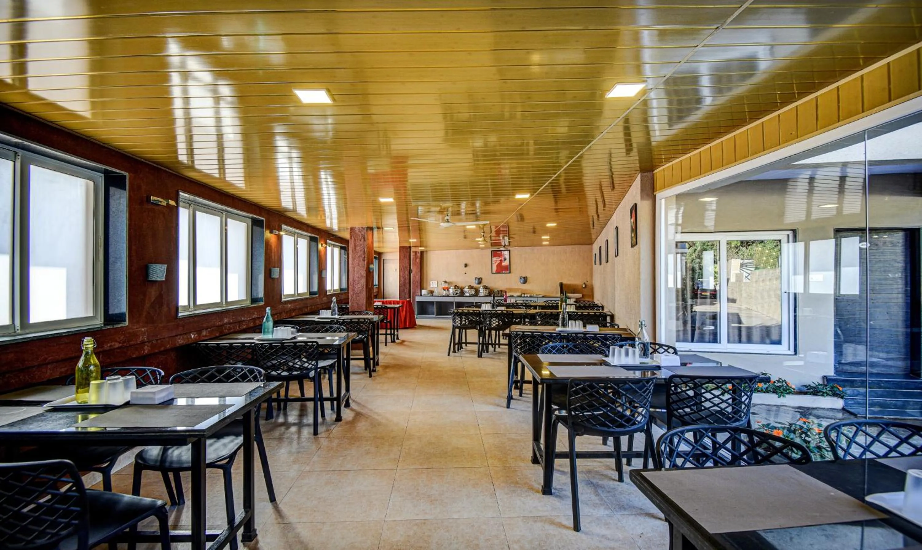 Breakfast in Treebo JP Cottage