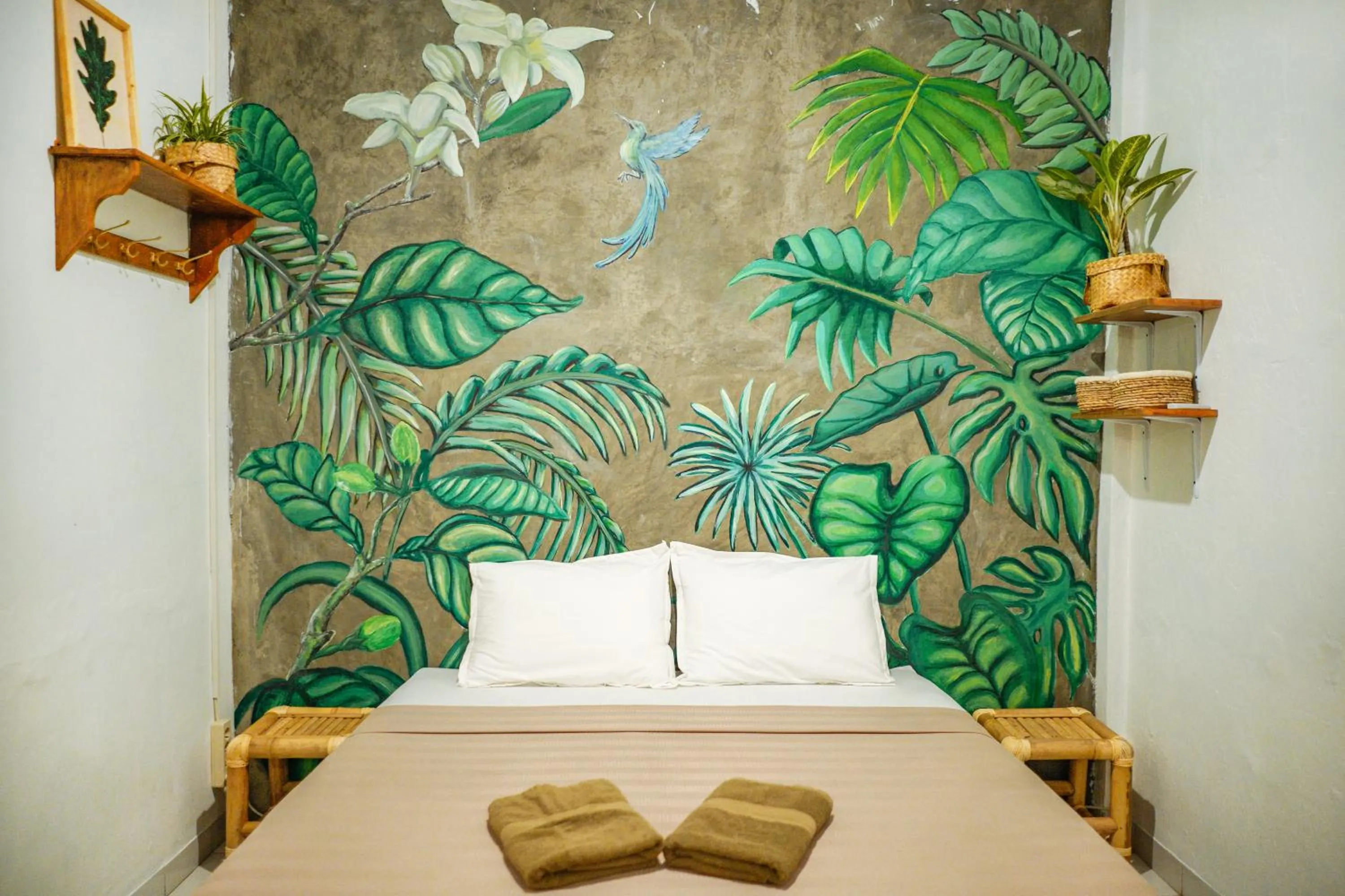 Bedroom, Bed in Snooze