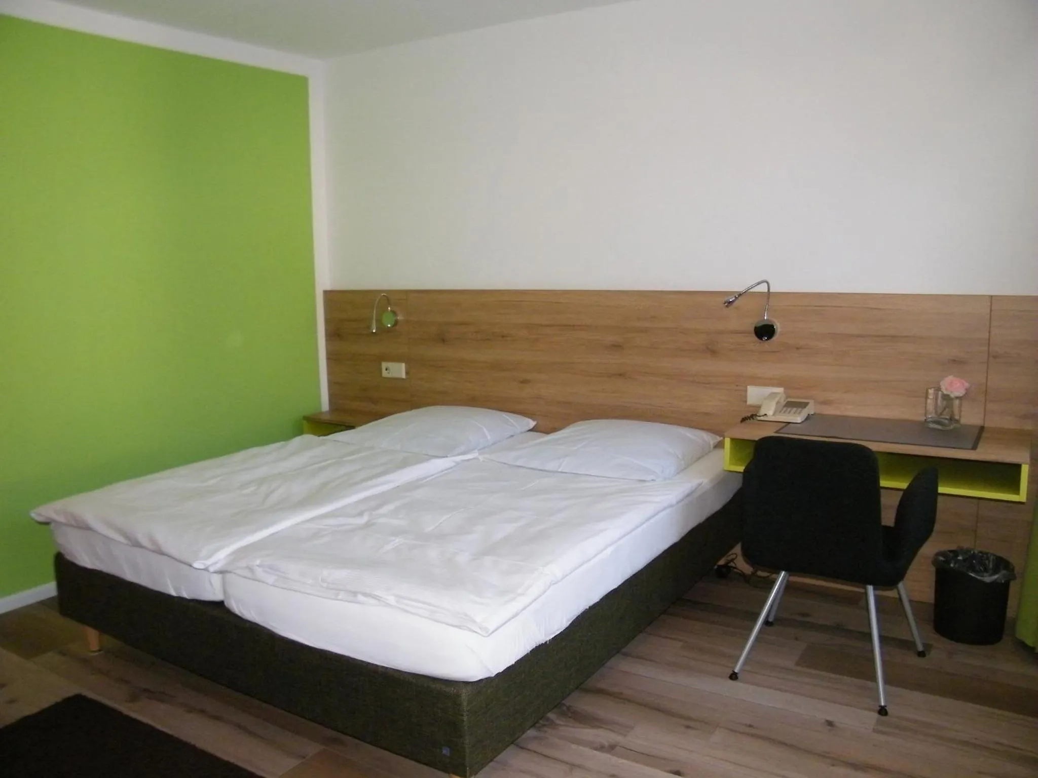 Photo of the whole room, Bed in Gästehaus Ruh - Non-Smoking