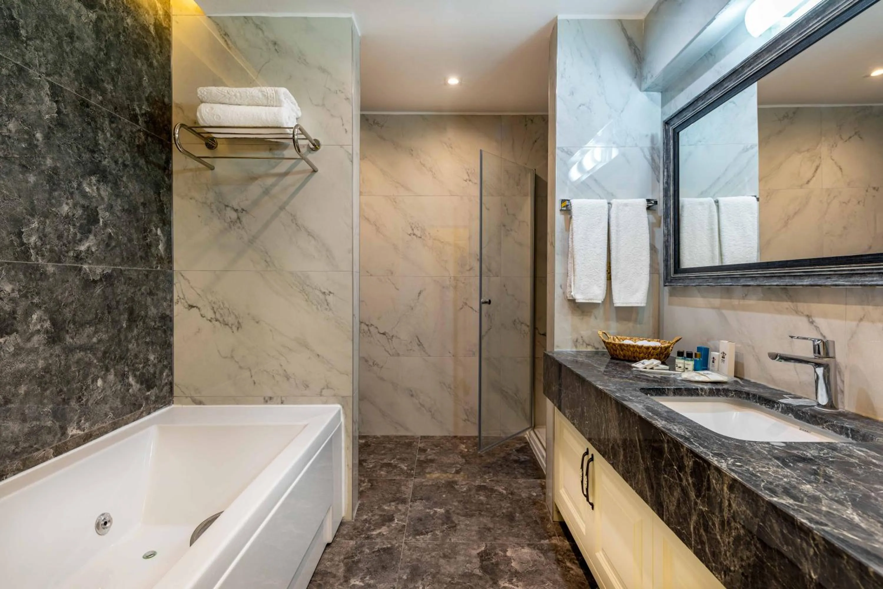 Shower in Polat Thermal Hotel