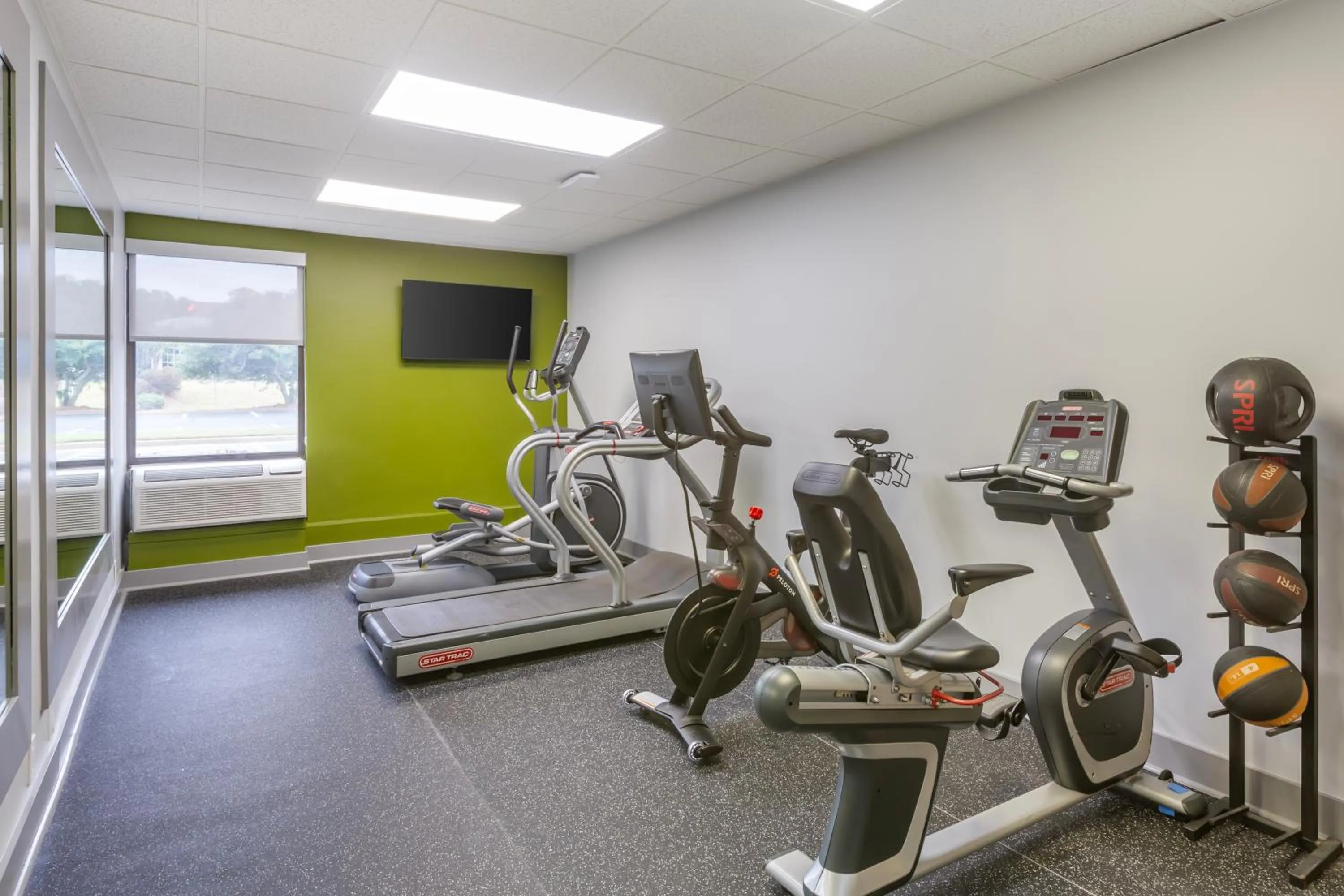 Fitness centre/facilities in Spark by Hilton Atlanta Airport South College Park