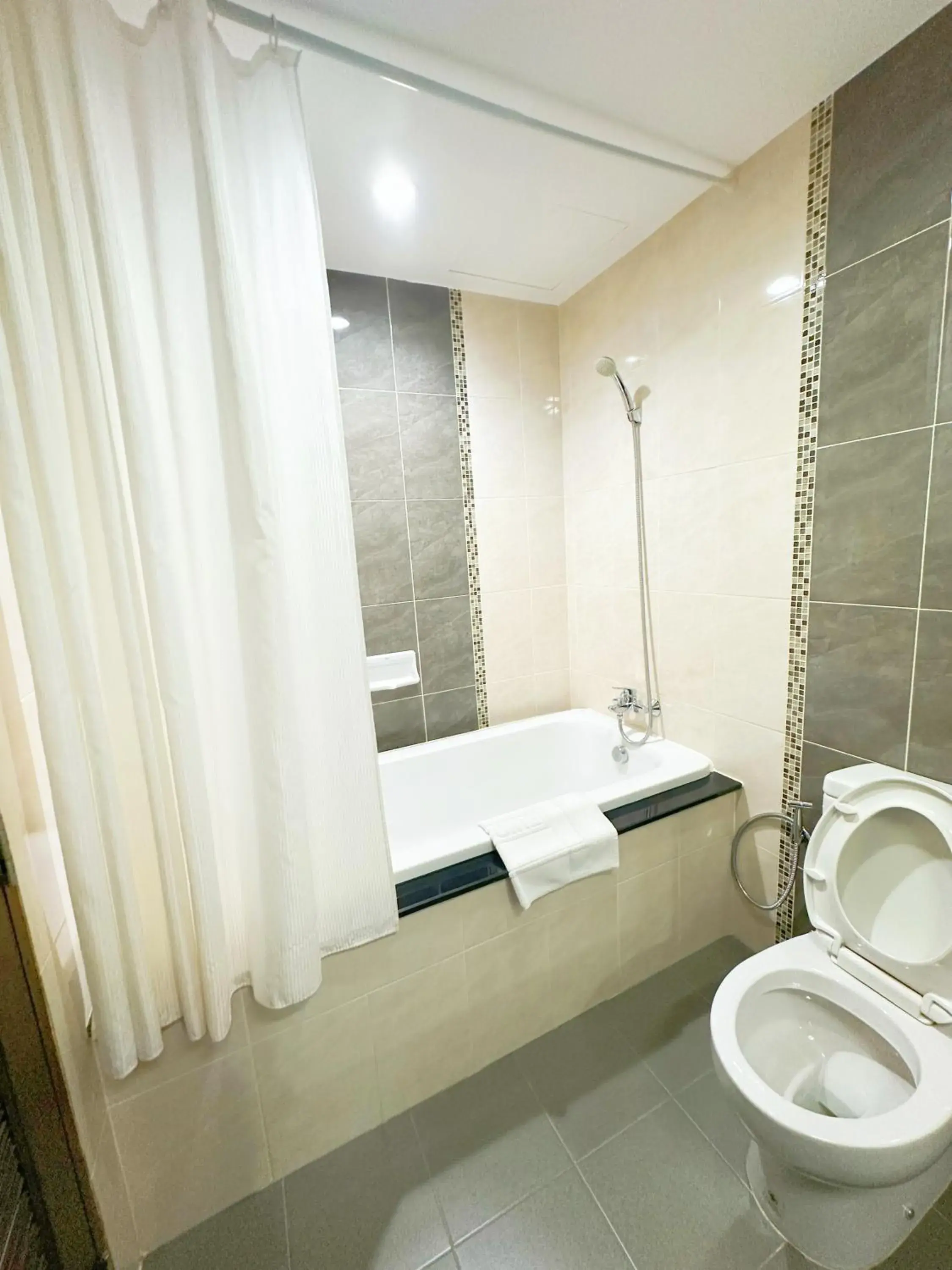 Green Hill Hotel Phayao Green Hill Hotel Phayao