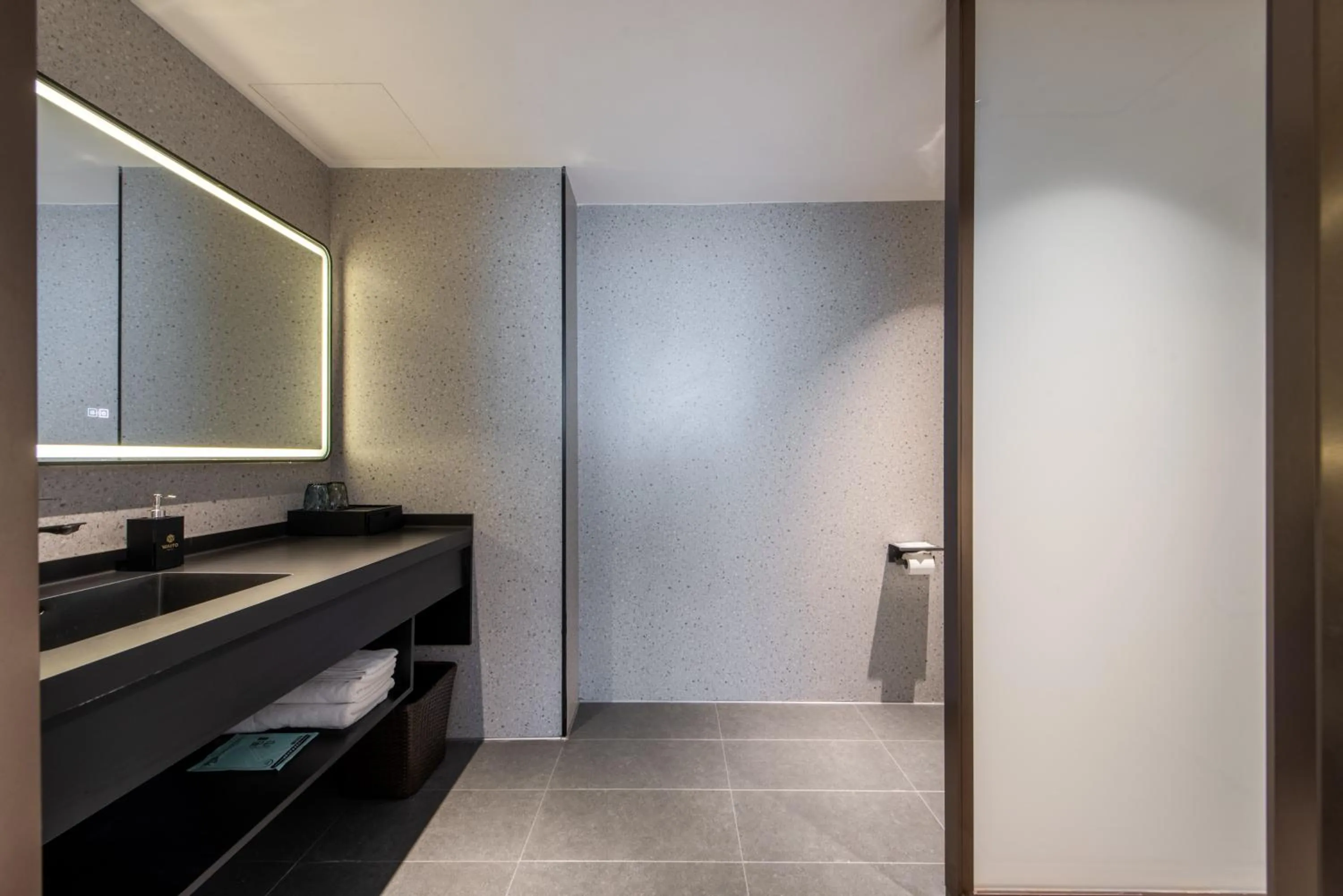 Toilet in Waito Hotel Yuexiu Park Guangzhou