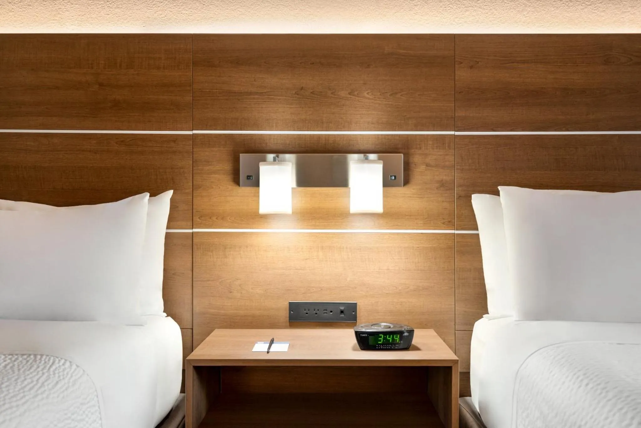 Photo of the whole room, Bed in Holiday Inn Express Stephens City by IHG