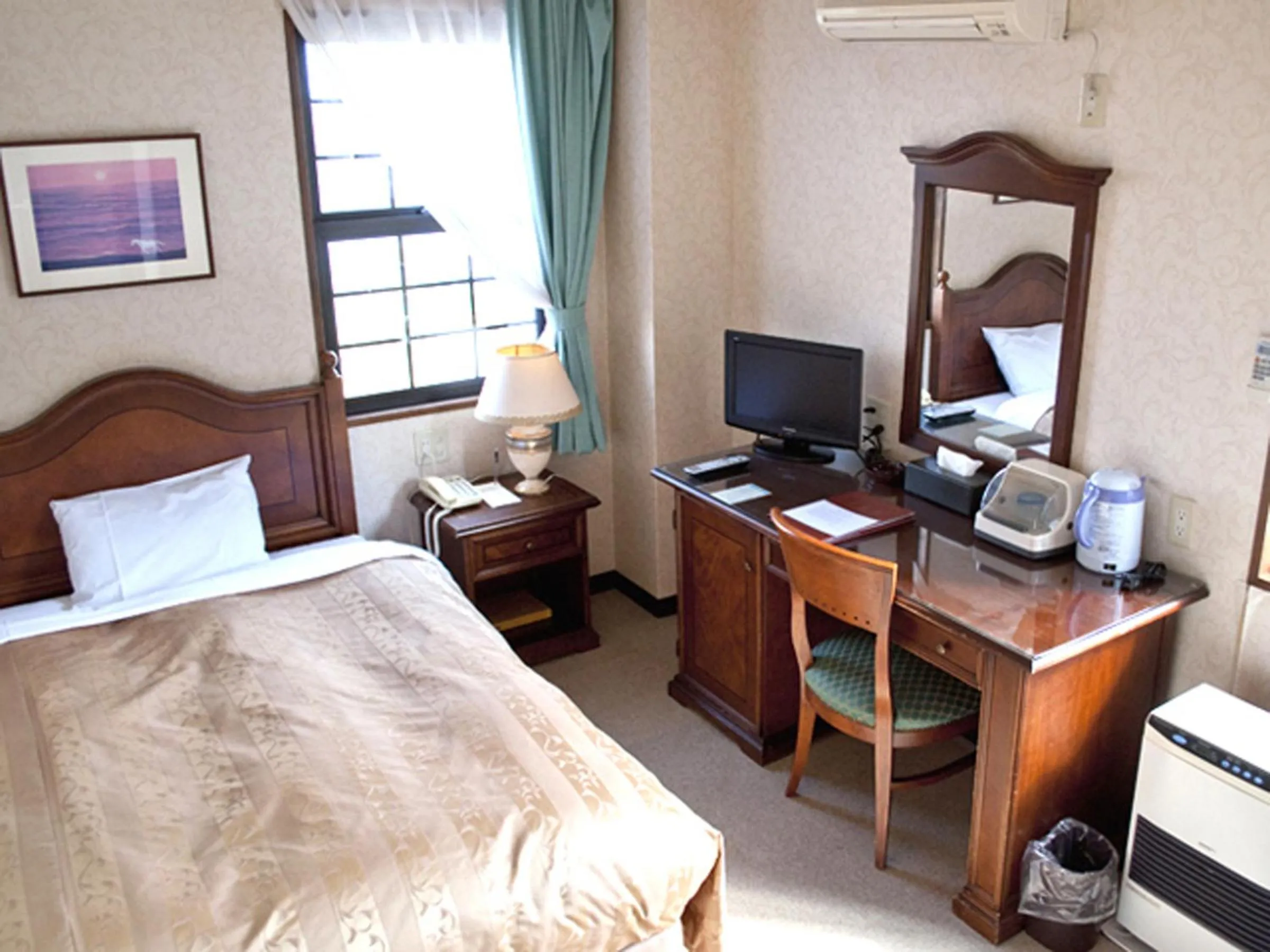 Photo of the whole room, Bed in Aiwa no Mori Hotel