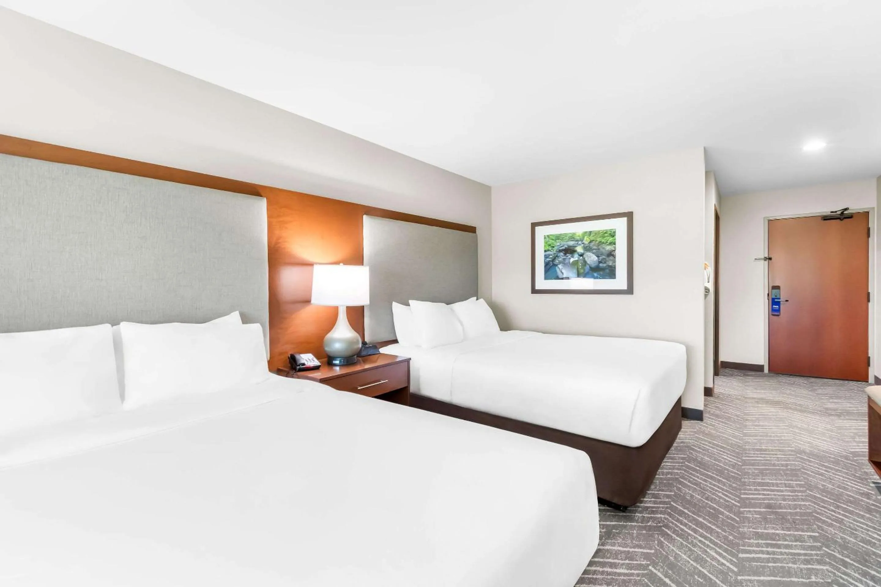 Bedroom, Bed in Comfort Inn & Suites Mountain Iron and Virginia